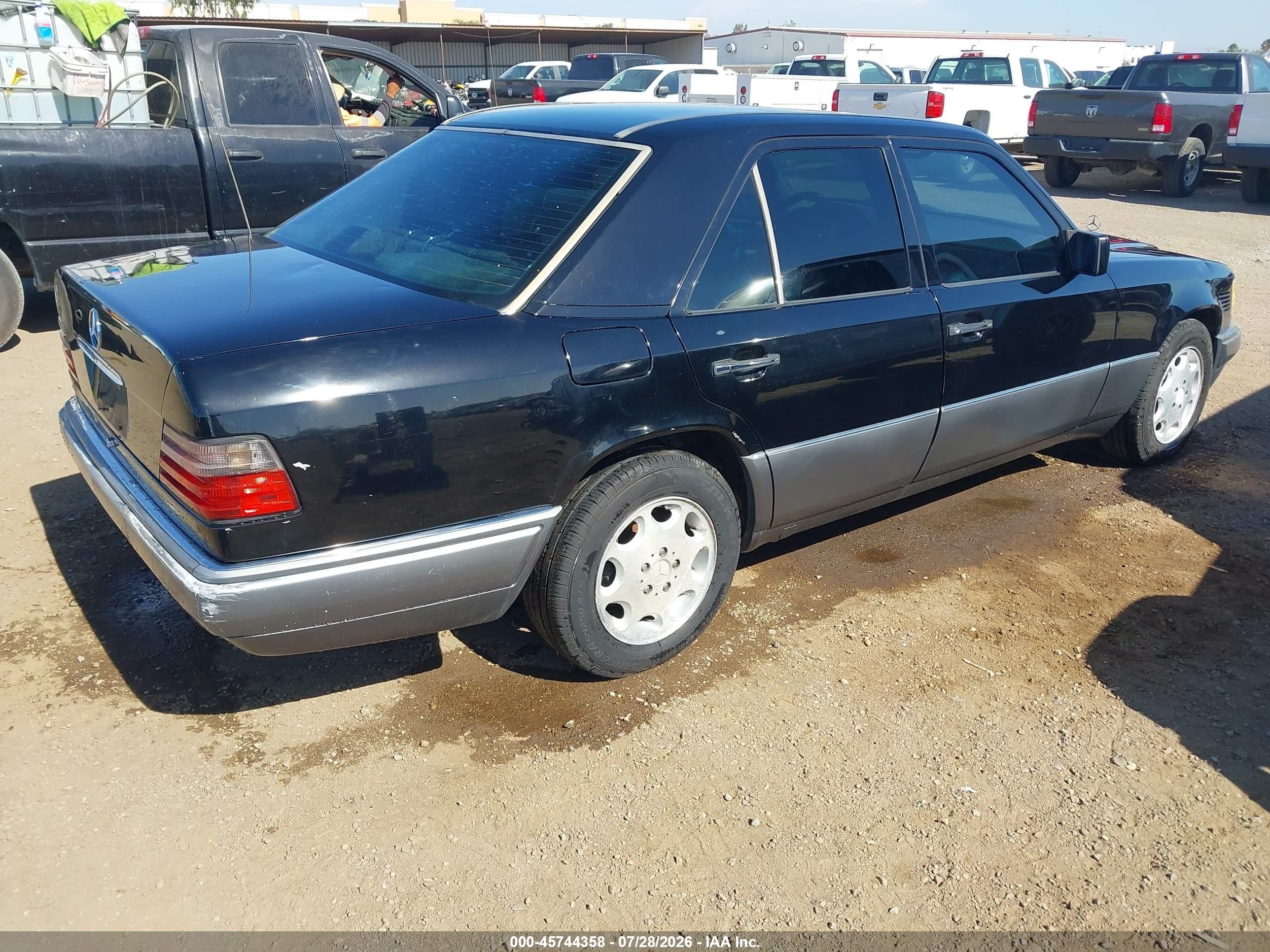 1995 Mercedes-benz E 300d/300d Special Black vin: WDBEB31E6SC221730