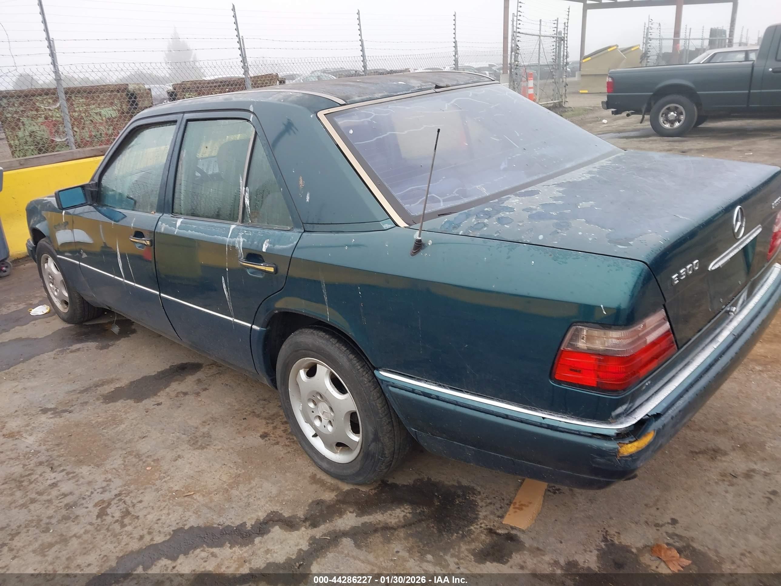 1995 Mercedes-benz E 300d/300d Special Green vin: WDBEB31E7SC265638