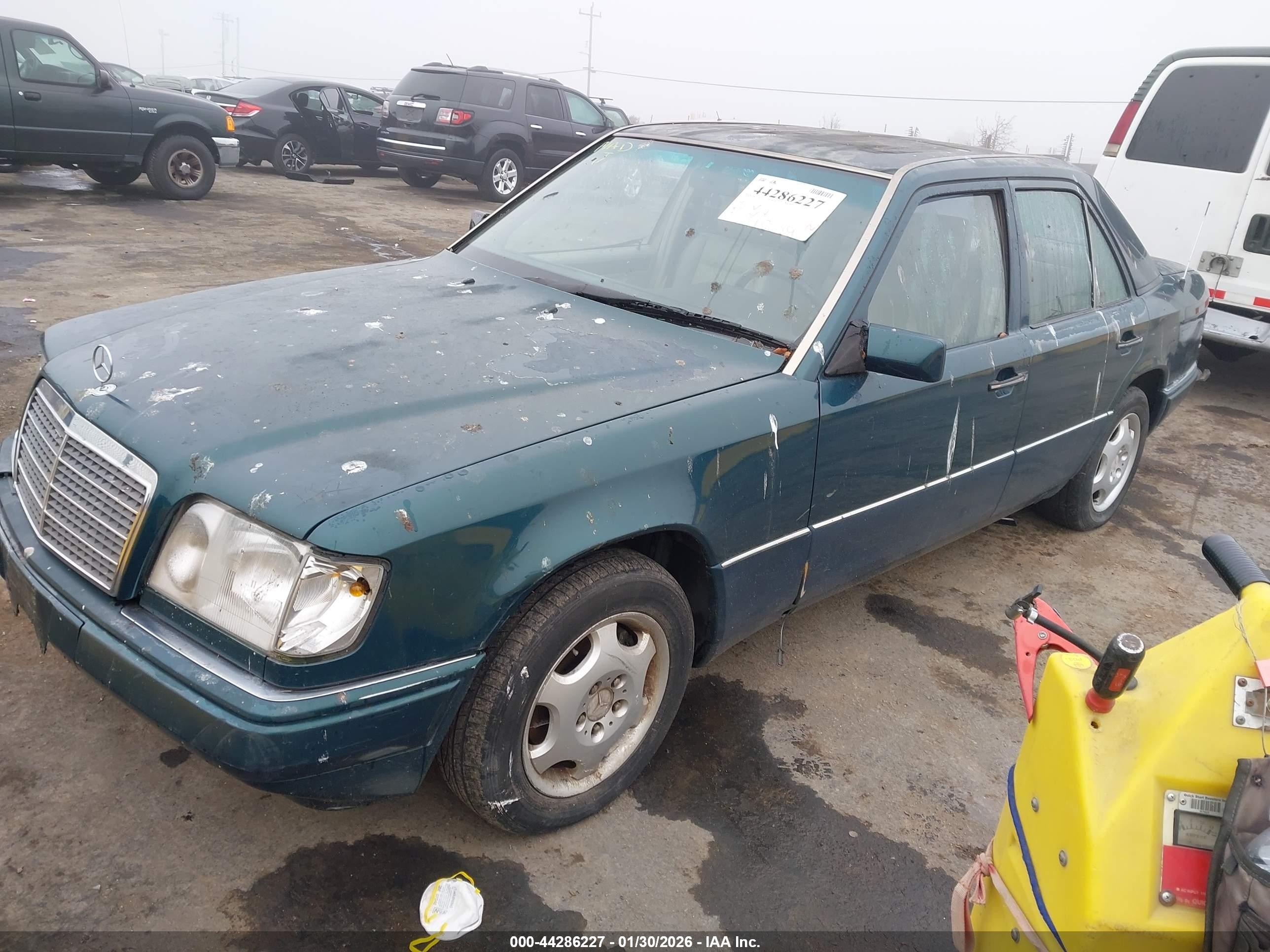 1995 Mercedes-benz E 300d/300d Special Green vin: WDBEB31E7SC265638