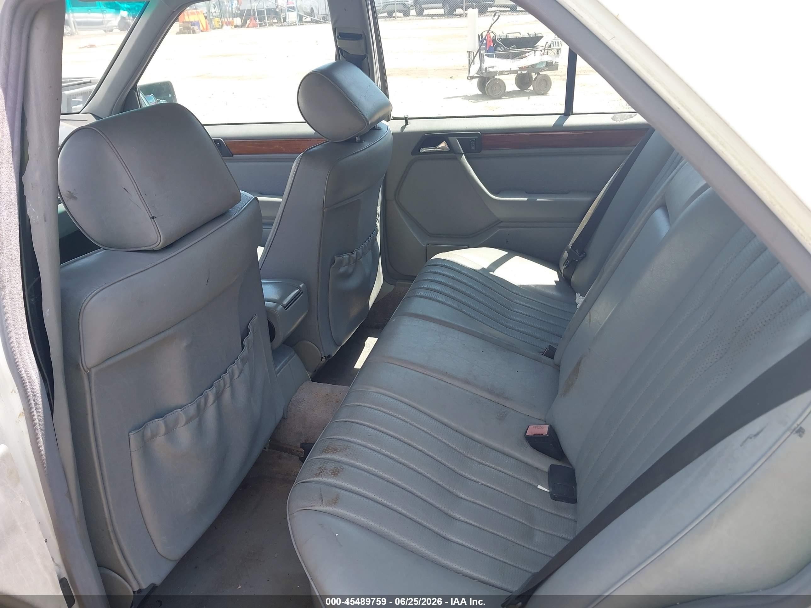 1995 Mercedes-benz E 300d/300d Special White vin: WDBEB31E9SC060533