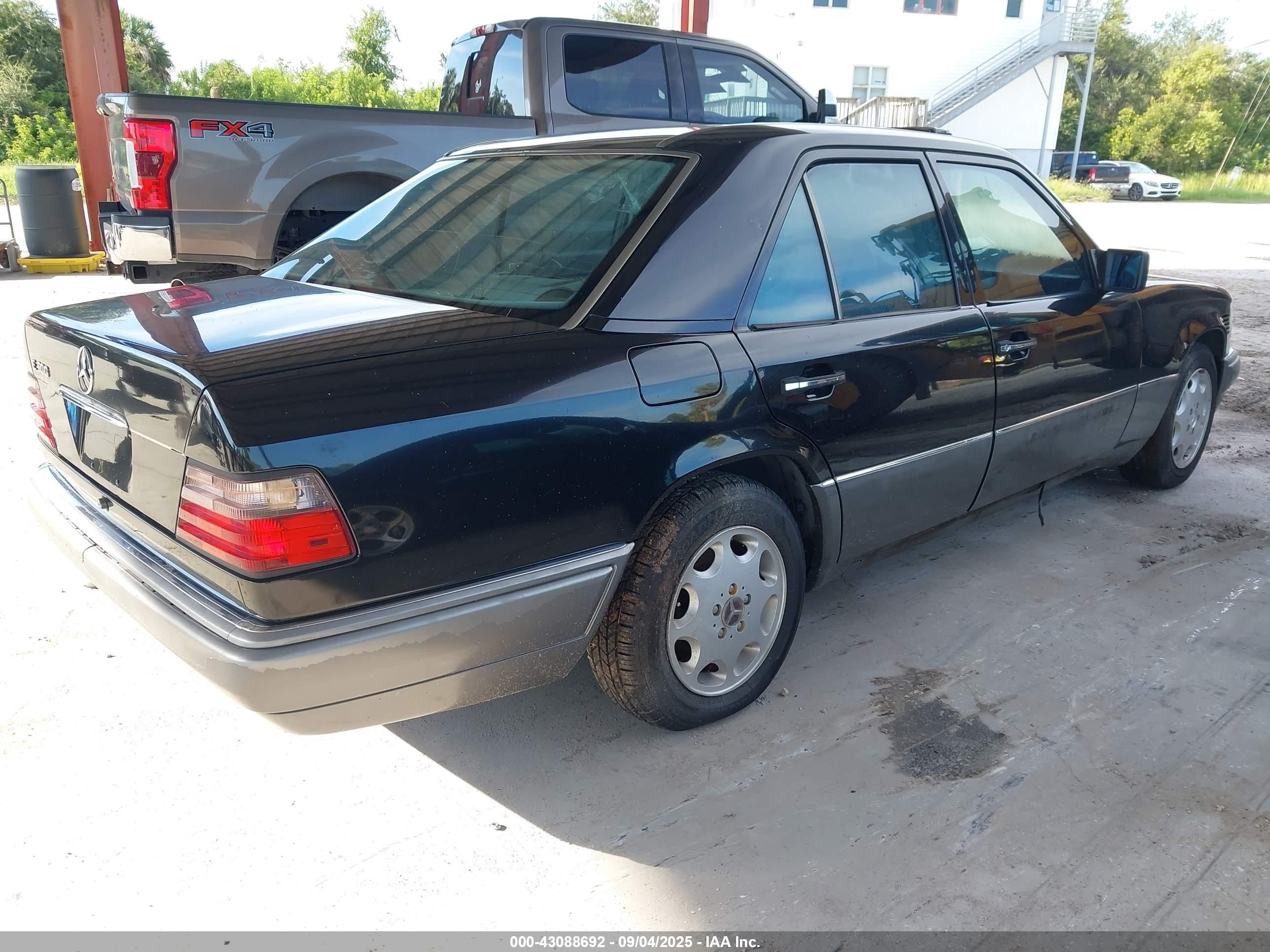 1995 Mercedes-benz E 300d/300d Special Black vin: WDBEB31EXSC111814