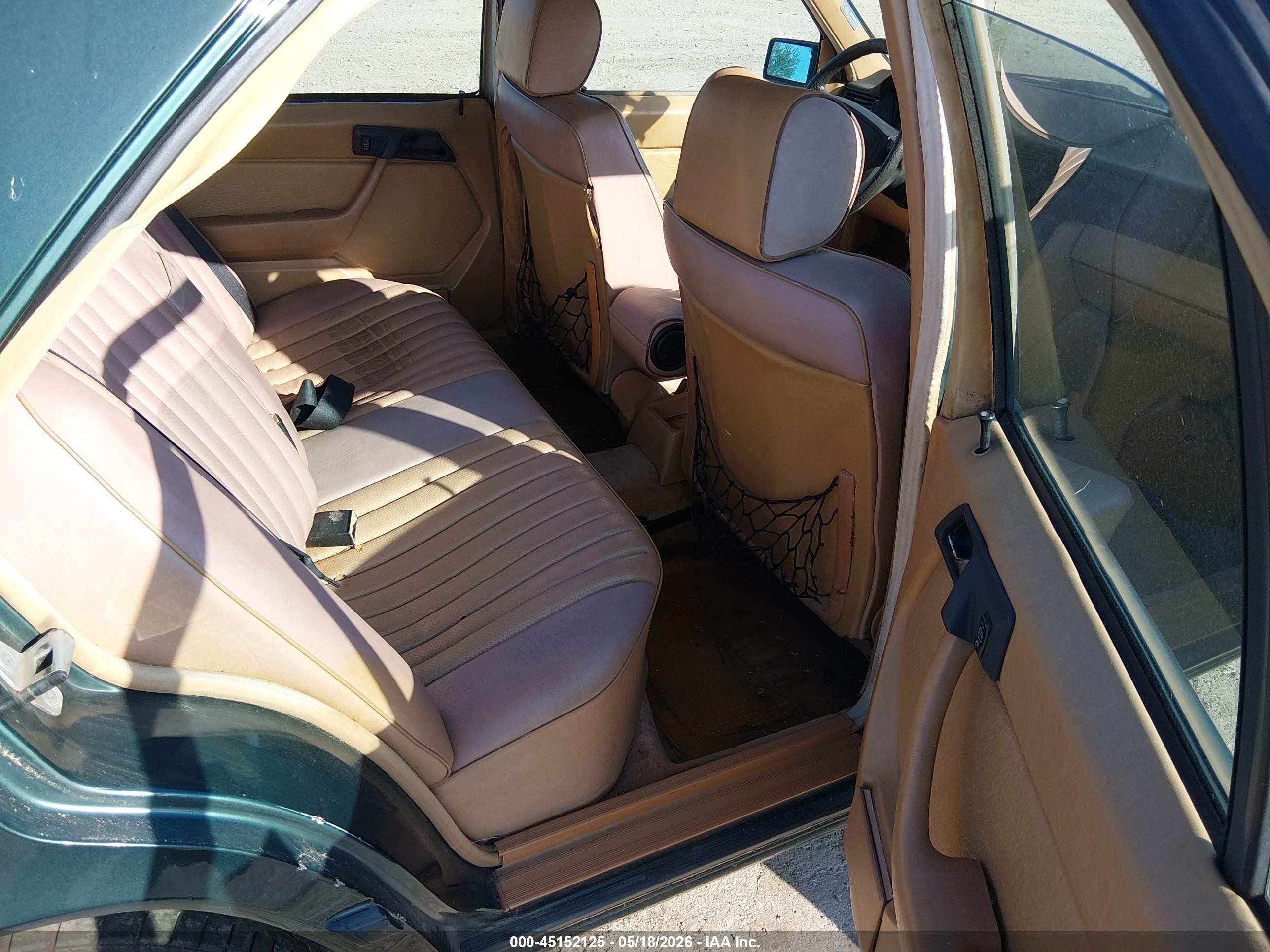 1987 Mercedes-benz 300 Dt Зеленый vin: WDBEB33D6HA413786