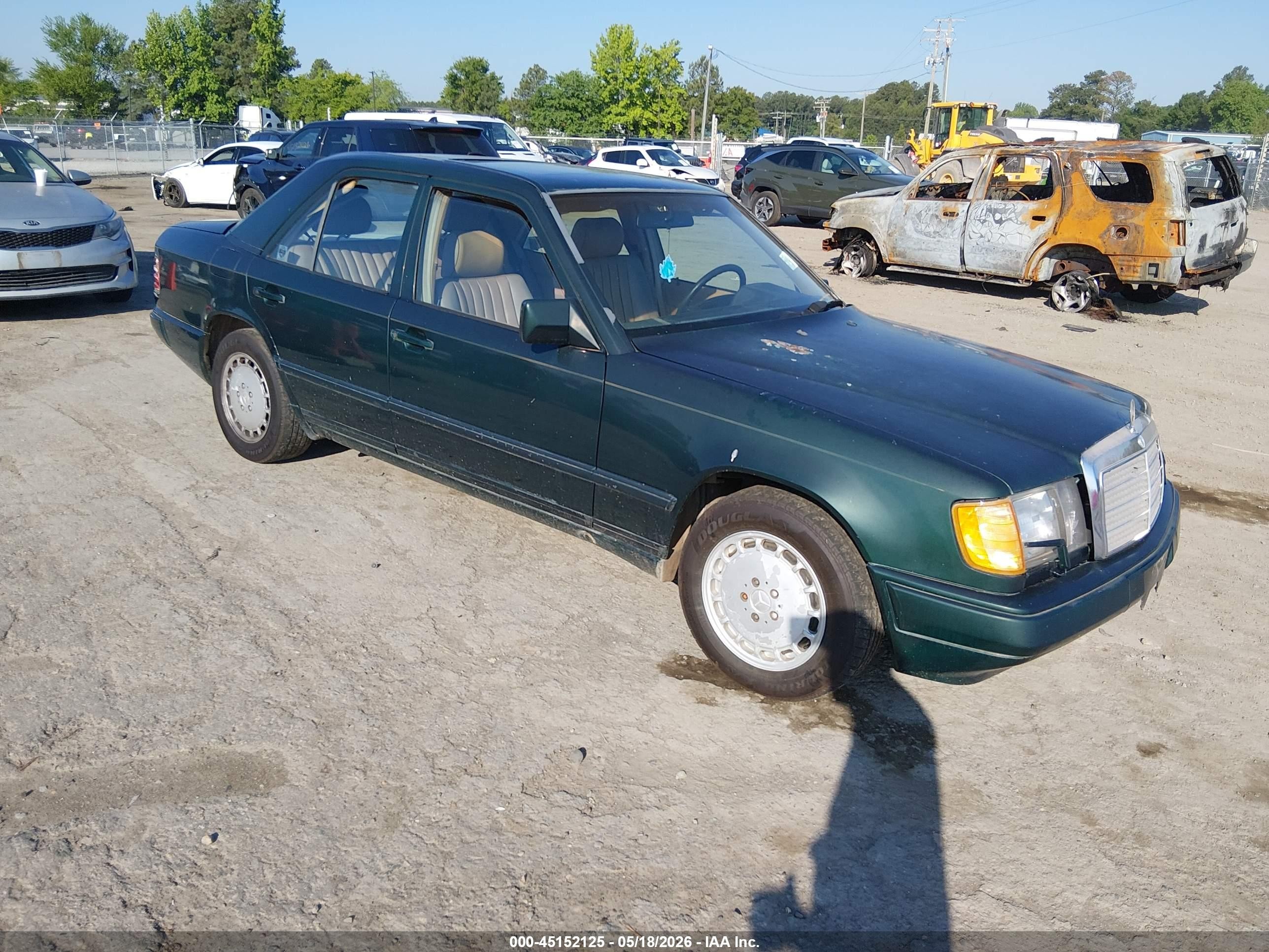 1987 Mercedes-benz 300 Dt Зеленый vin: WDBEB33D6HA413786