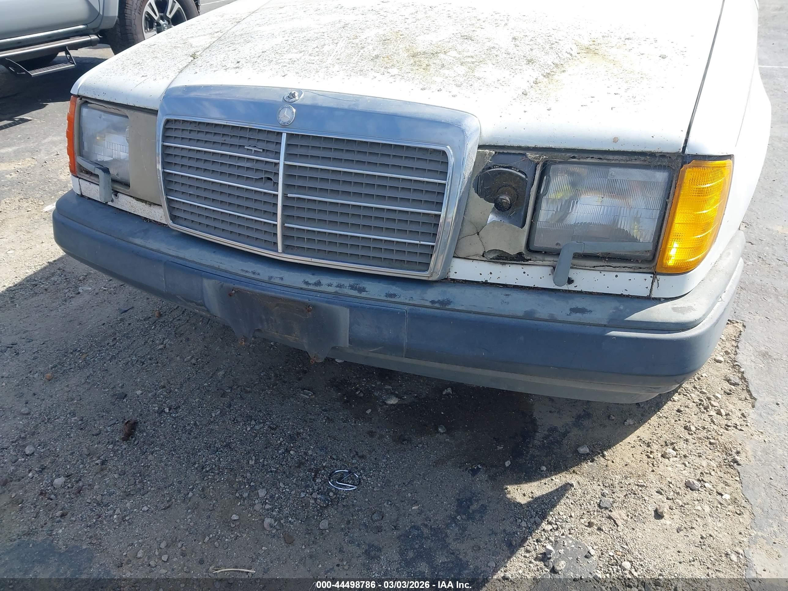 1987 Mercedes-benz 300 Tdt Белый vin: WDBEB93D1HF023796