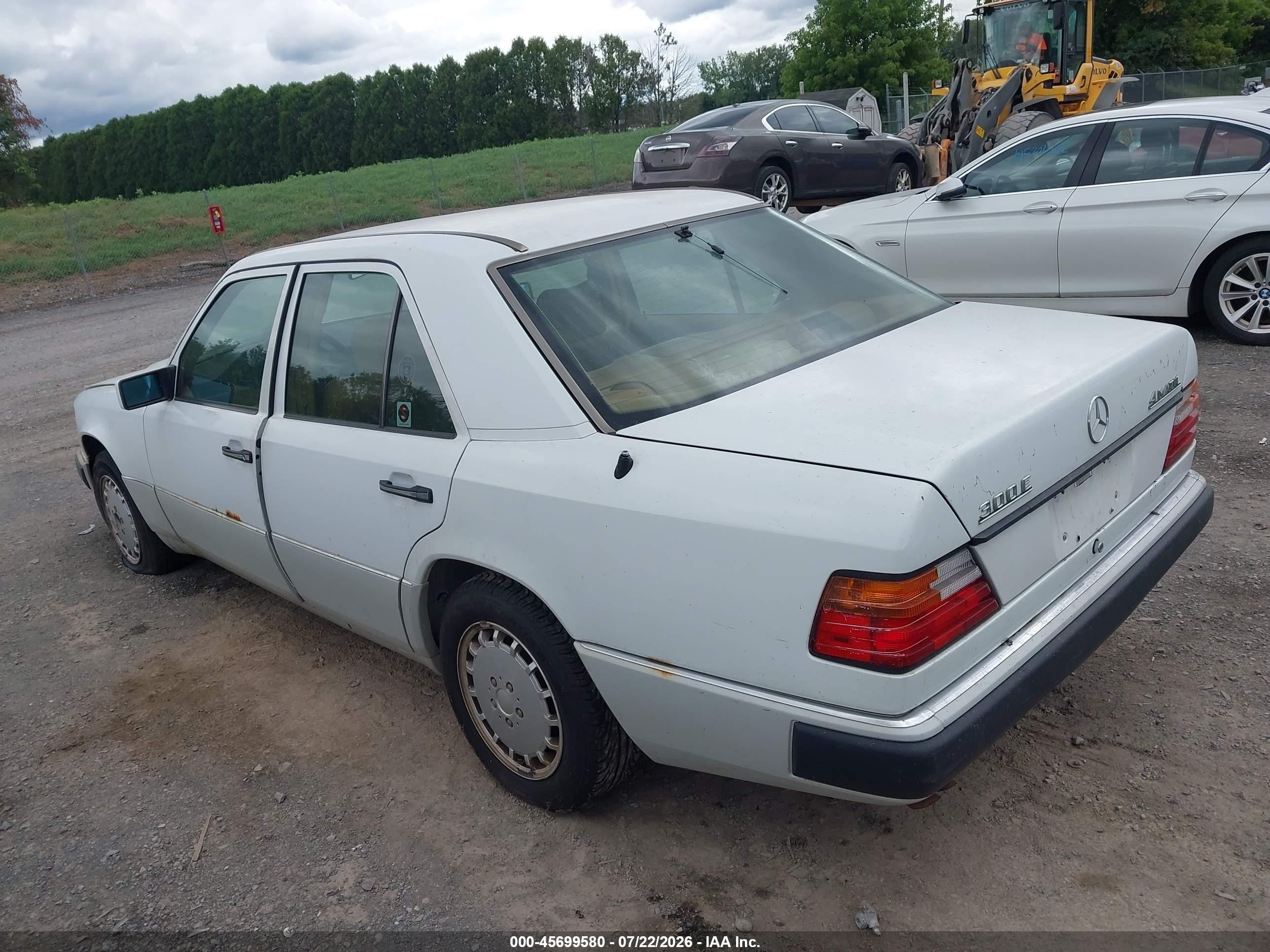 1992 Mercedes-benz 300 E 4matic White vin: WDBED30D9NB647683