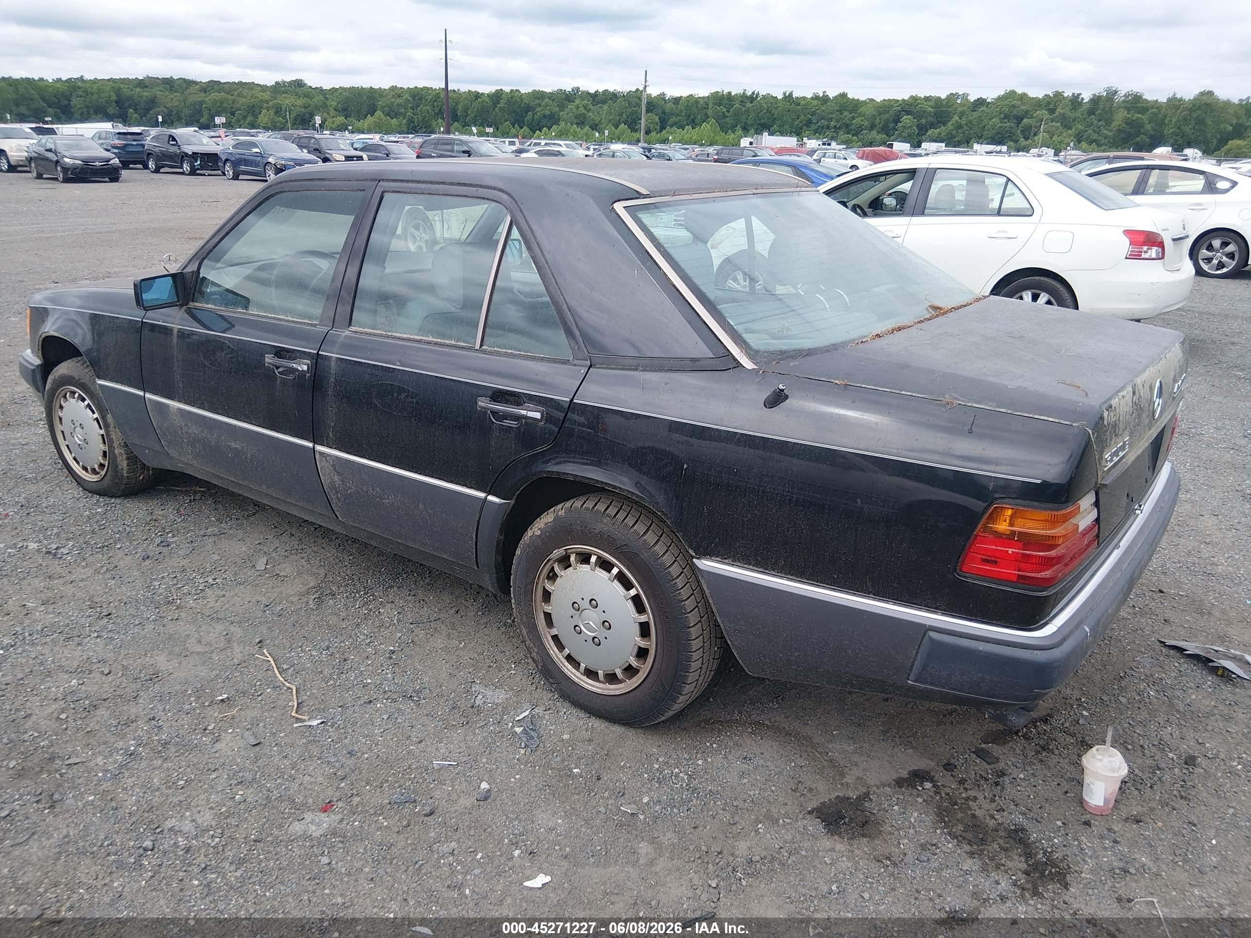 1993 Mercedes-benz 300 E 4matic Black vin: WDBED30E3PB869566