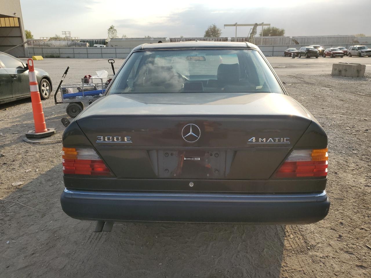 1992 Mercedes-benz 300 E 4matic Black vin: WDBED30E9NB632464