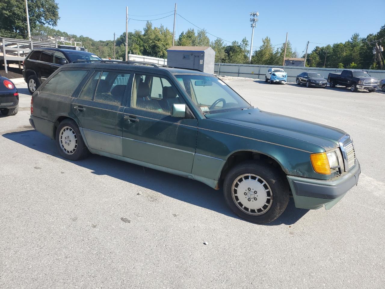1993 Mercedes-benz 300 Te 4matic Green vin: WDBED90EXNF211008