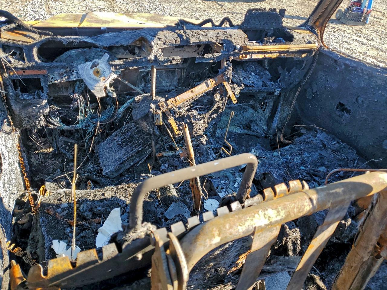 2000 Mercedes-benz 500 Burn vin: WDBEG4069Y7121236