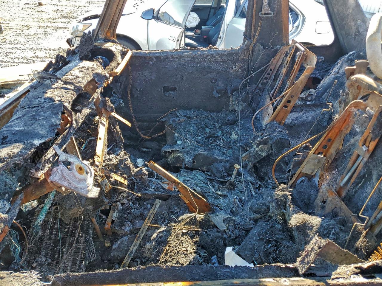 2000 Mercedes-benz 500 Burn vin: WDBEG4069Y7121236
