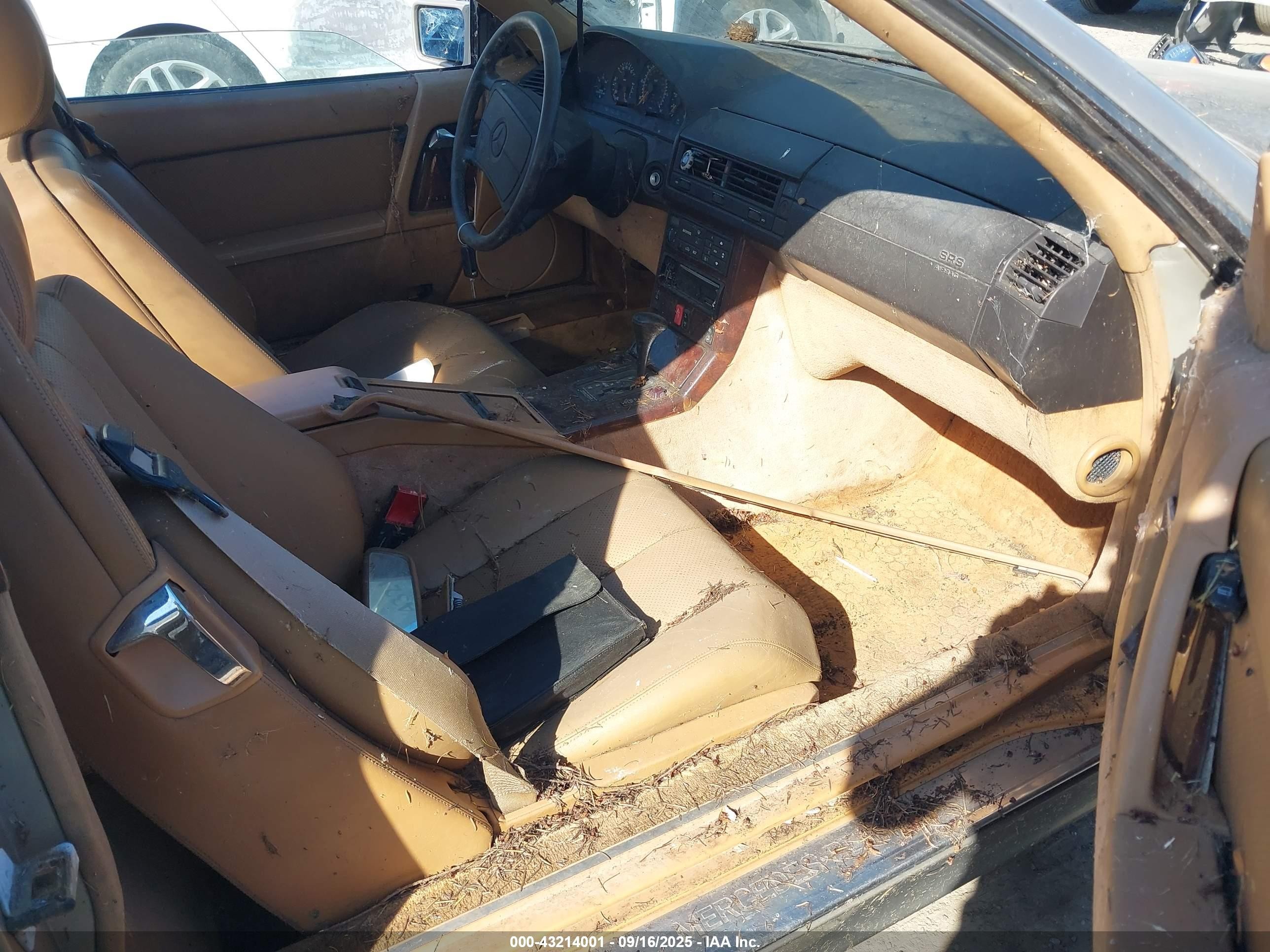 1990 Mercedes-benz 300 Sl Серебряный vin: WDBFA61E0LF006546