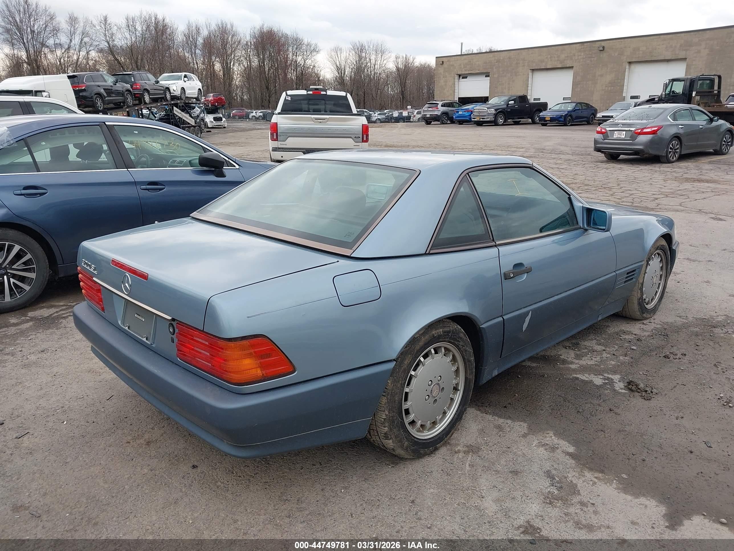 1990 Mercedes-benz 300 Sl Blue vin: WDBFA61E1LF003980