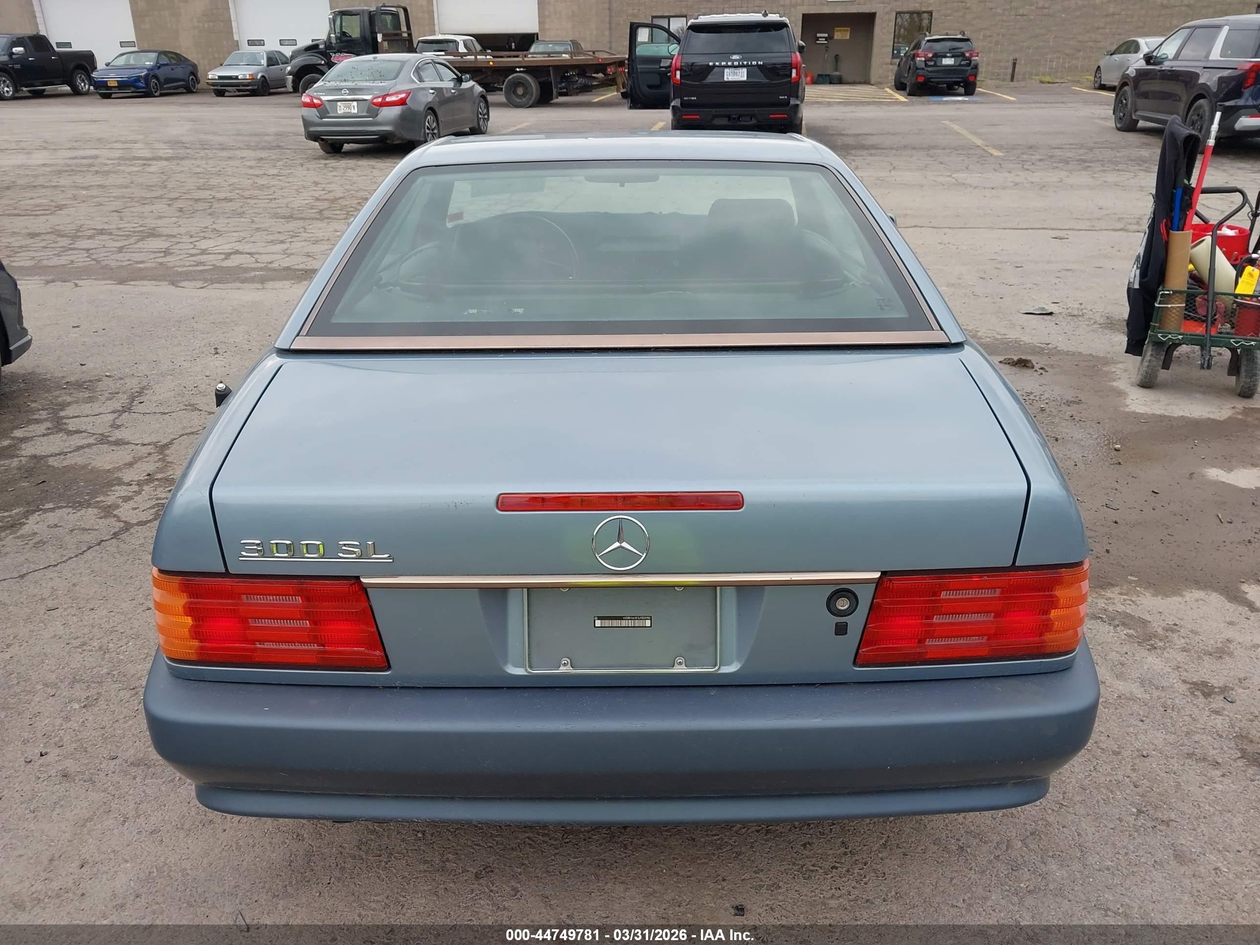 1990 Mercedes-benz 300 Sl Blue vin: WDBFA61E1LF003980