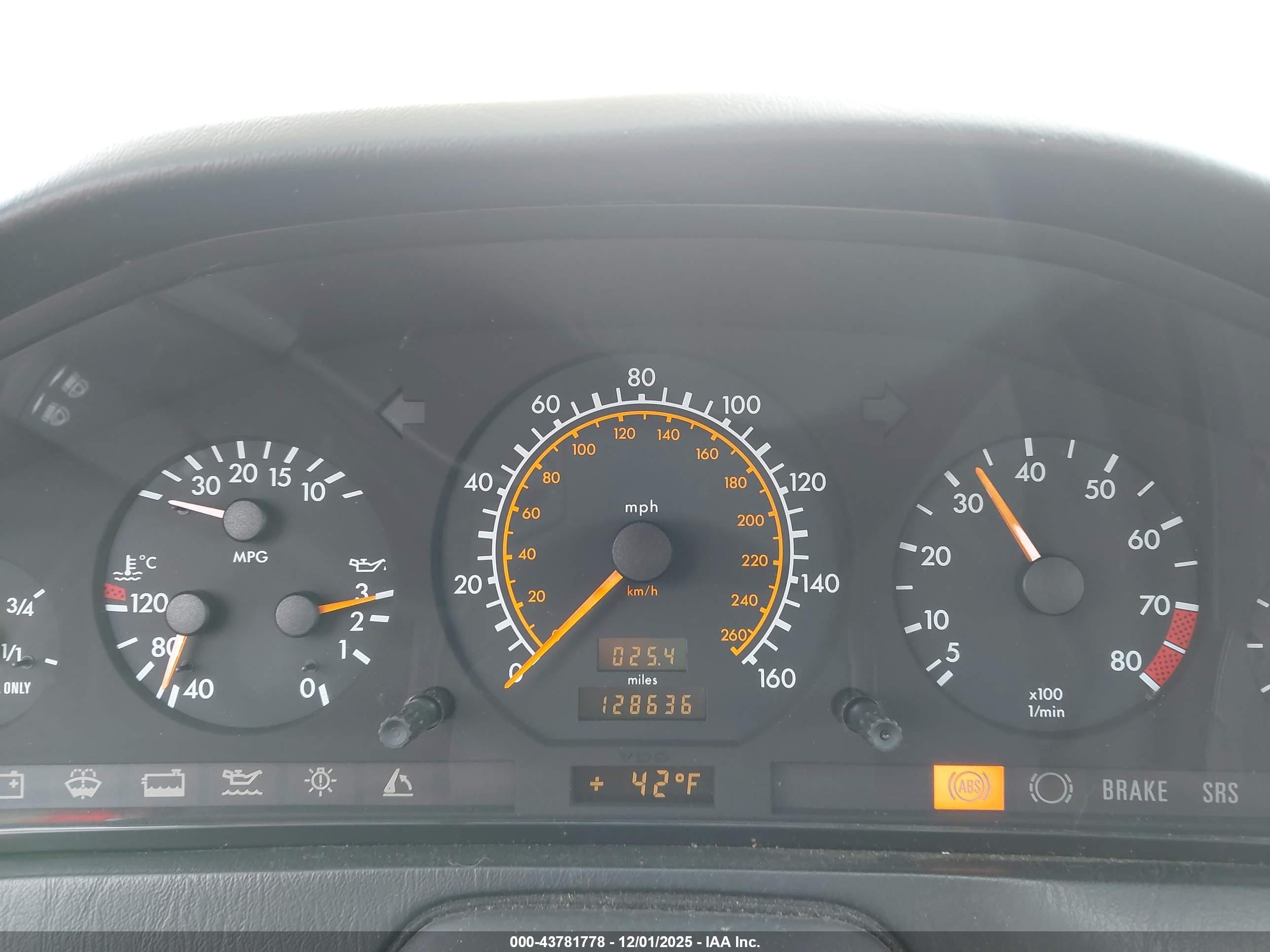 1990 Mercedes-benz 300 Sl Красный vin: WDBFA61E1LF013554