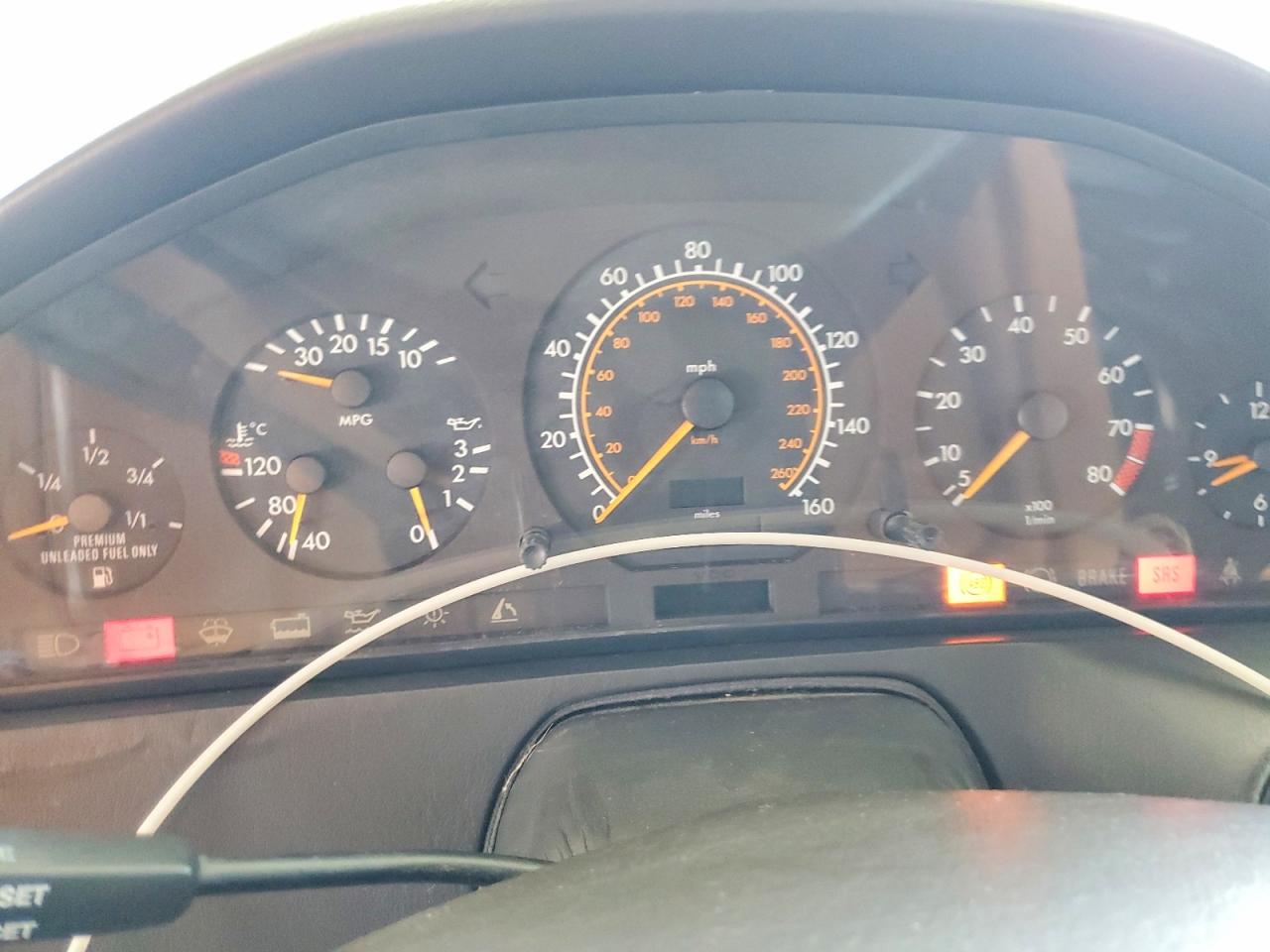 1992 Mercedes-benz 300 Sl White vin: WDBFA61E2NF045741