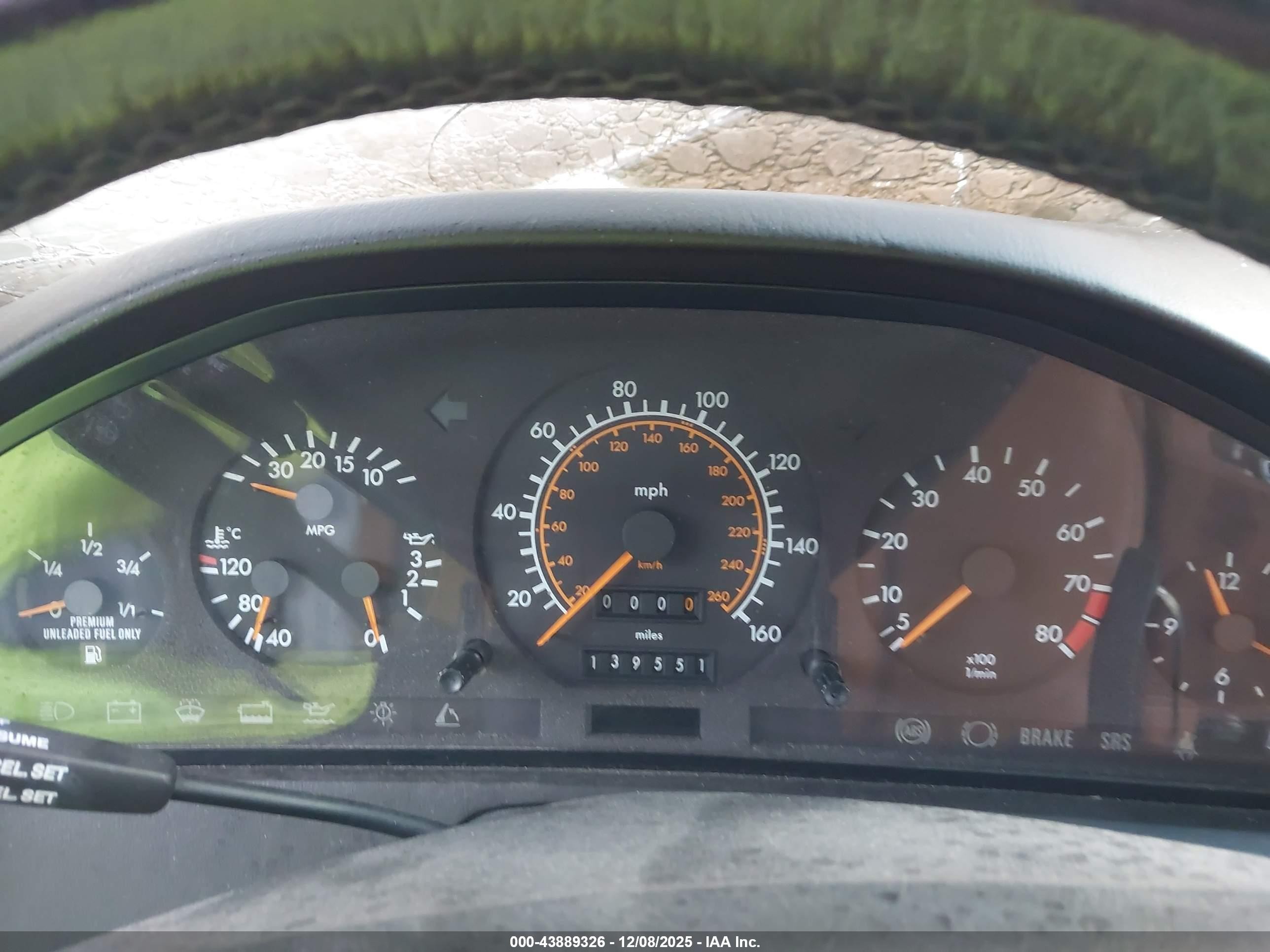 1992 Mercedes-benz 300 Sl Red vin: WDBFA61E3NF048082