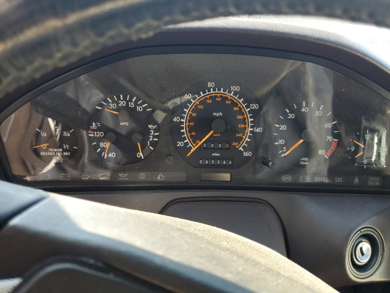 1990 Mercedes-benz 300 Sl Beige vin: WDBFA61E4LF009207