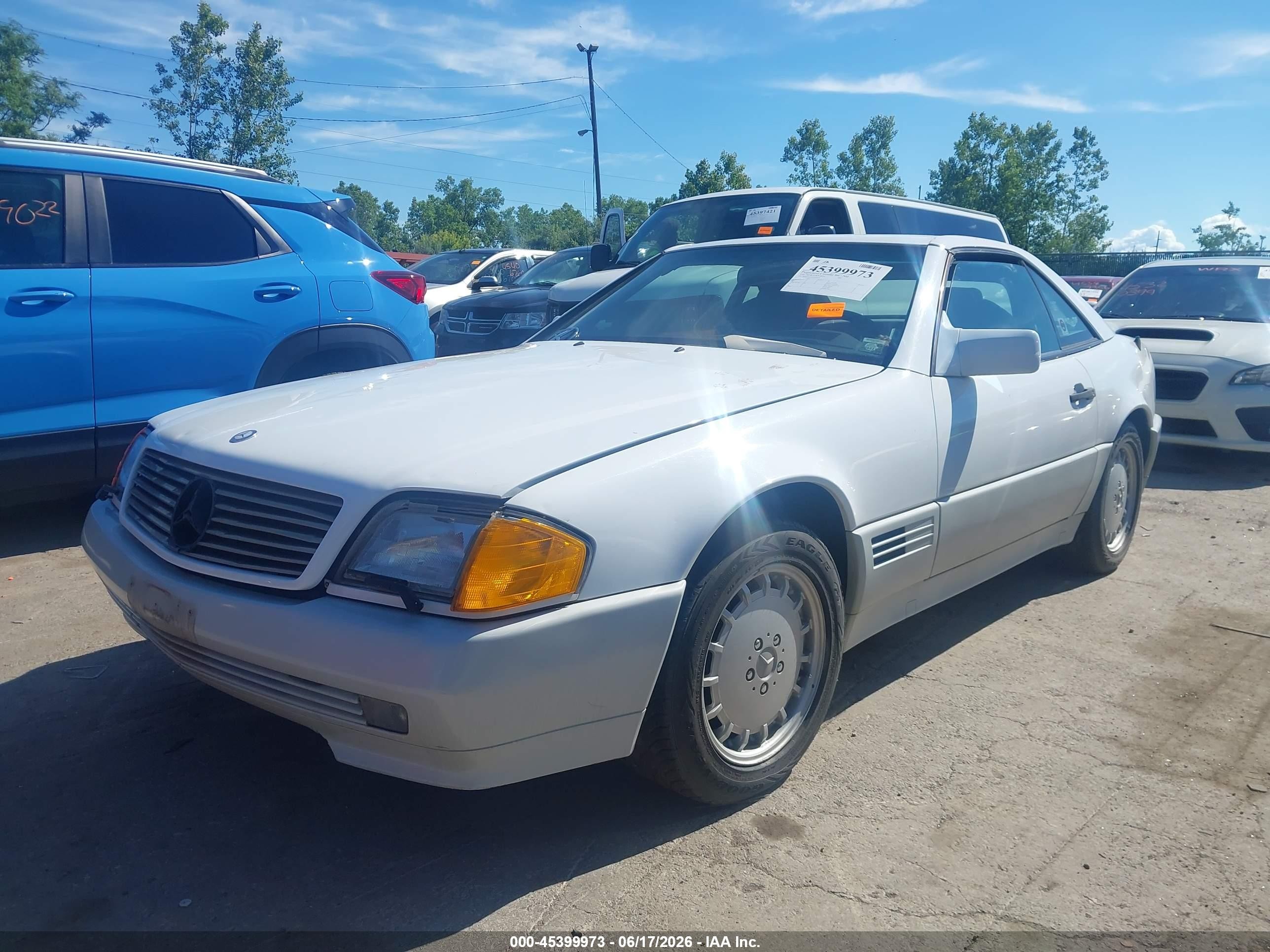 1992 Mercedes-benz 300 Sl White vin: WDBFA61E4NF042078