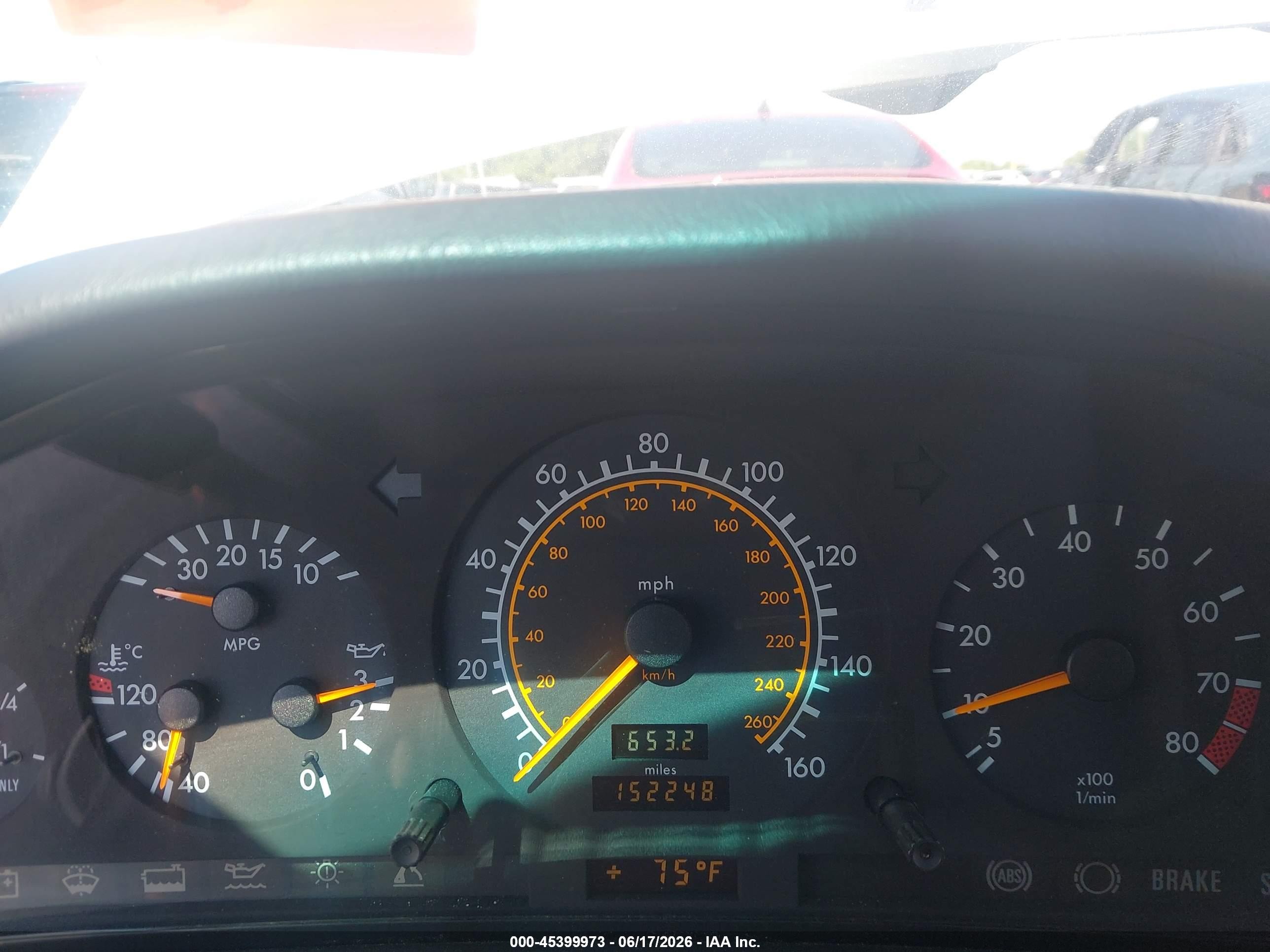 1992 Mercedes-benz 300 Sl White vin: WDBFA61E4NF042078