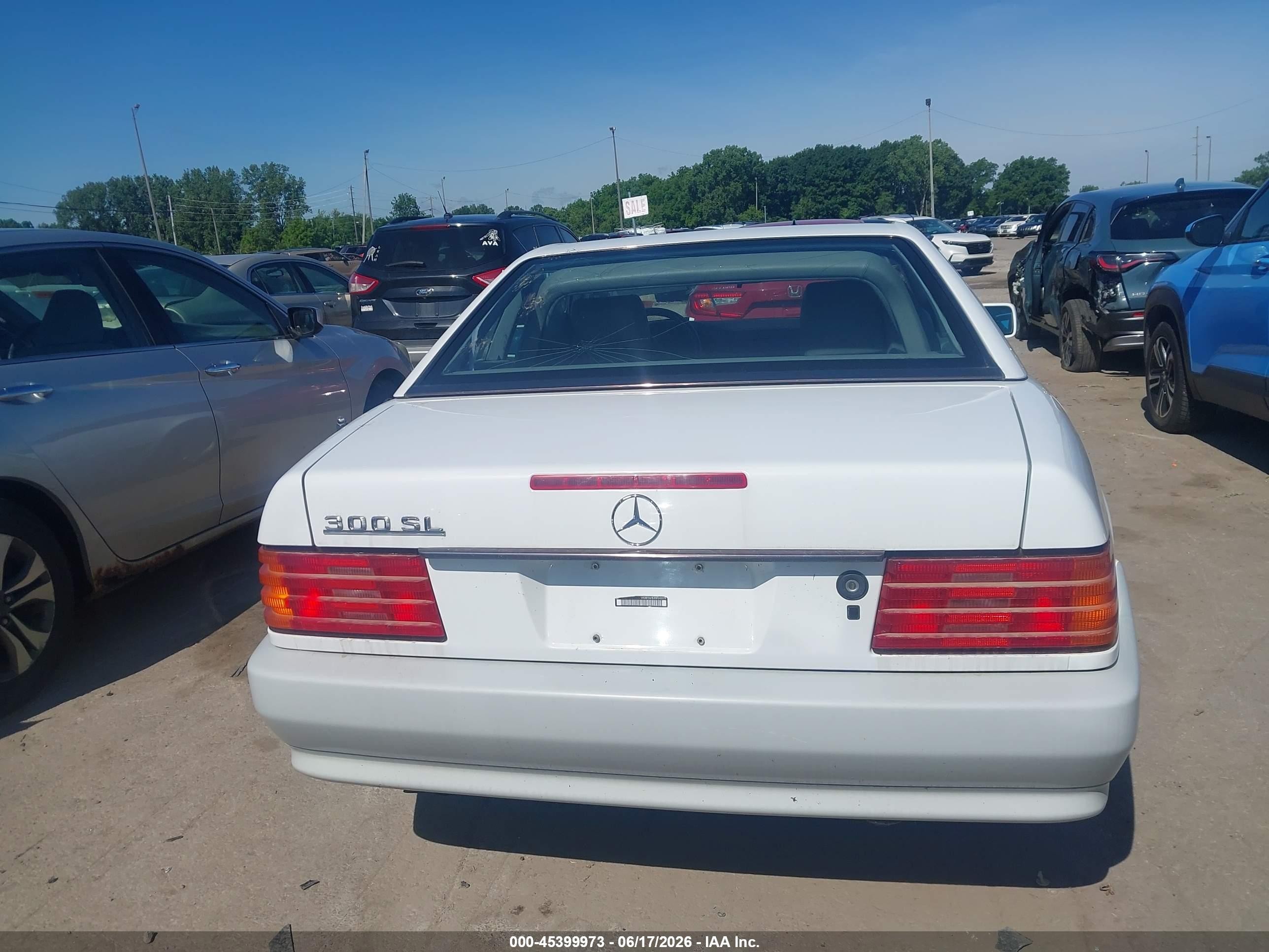 1992 Mercedes-benz 300 Sl White vin: WDBFA61E4NF042078