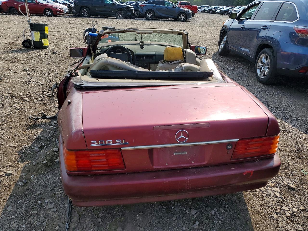 1991 Mercedes-benz 300 Sl Burgundy vin: WDBFA61E5MF018256