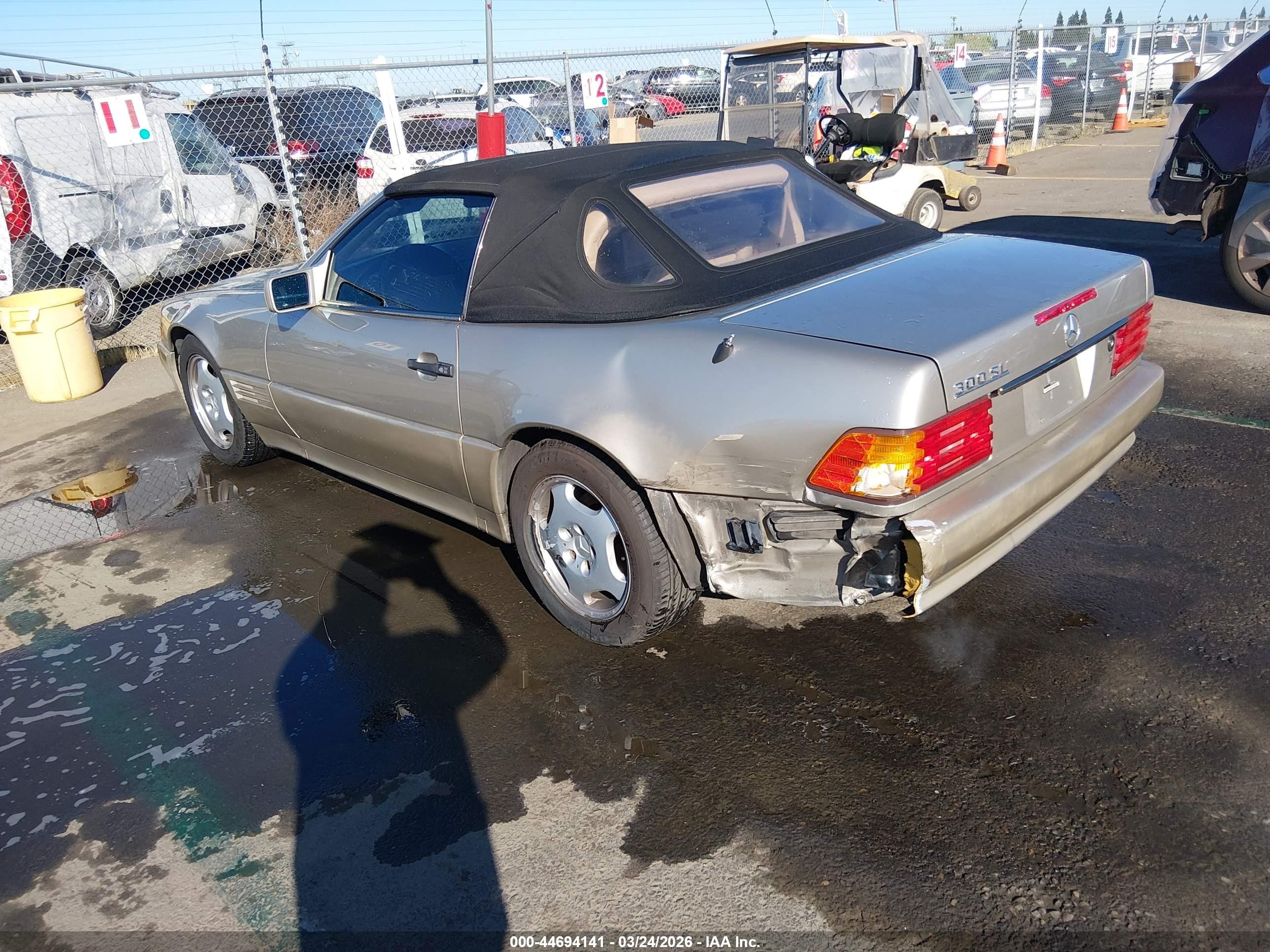 1991 Mercedes-benz 300 Sl Золотой vin: WDBFA61E5MF024624