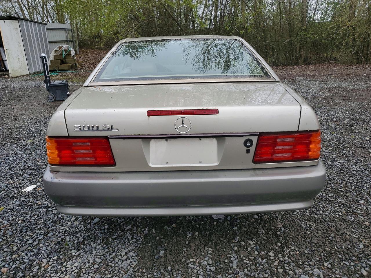 1991 Mercedes Benz 300 Sl Gold vin: WDBFA61E6MF015639