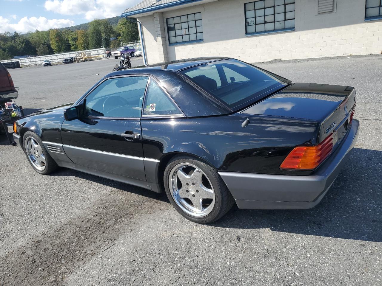 1992 Mercedes-benz 300 Sl Black vin: WDBFA61E8NF044495