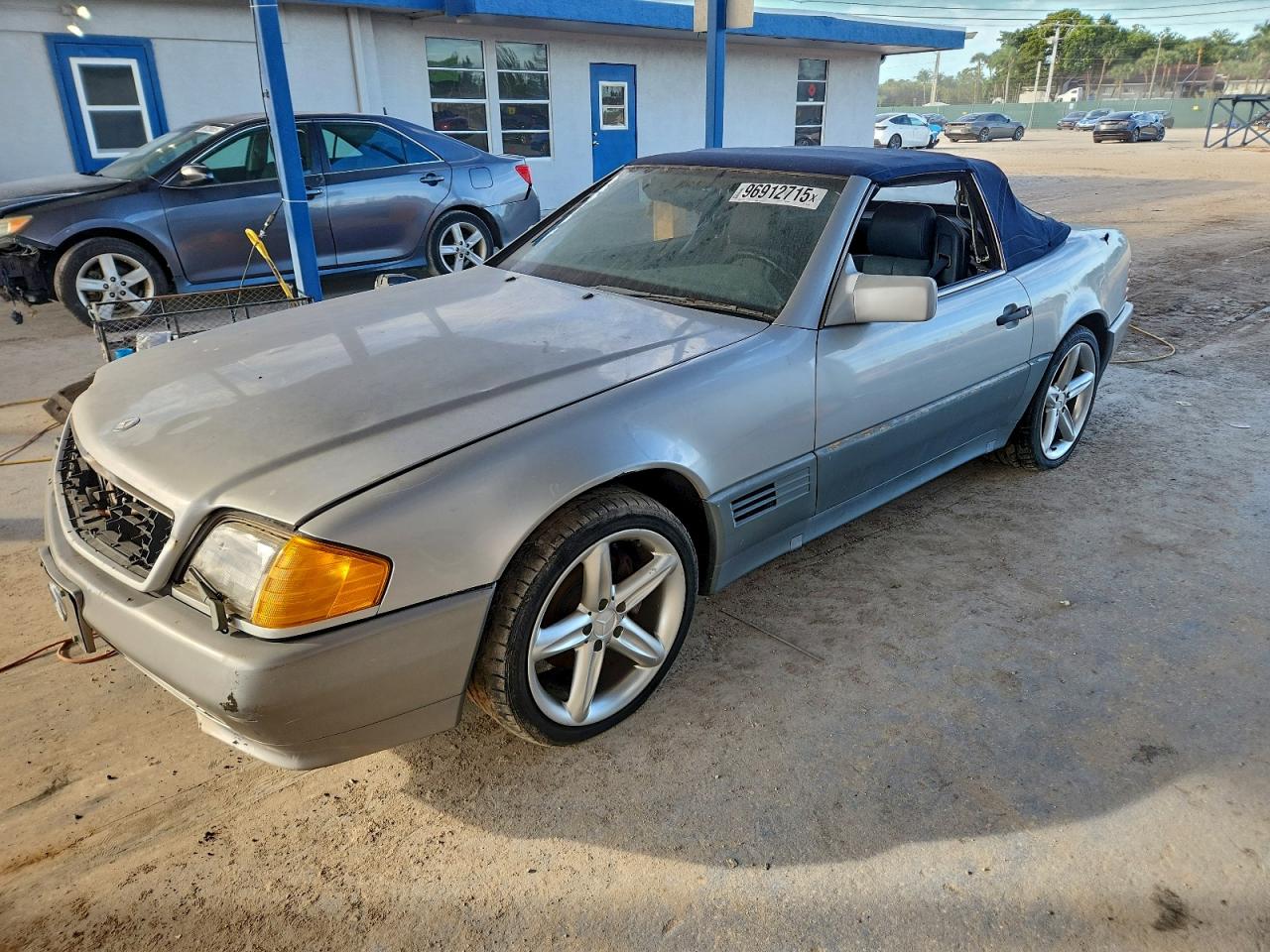 1990 Mercedes-benz 500 Sl Silver vin: WDBFA66E3LF002855