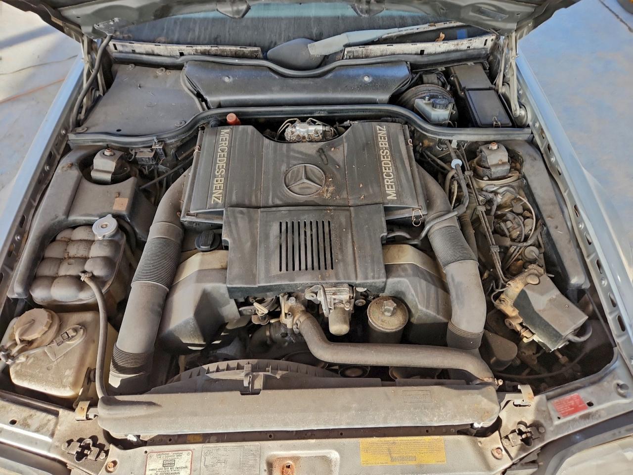 1990 Mercedes-benz 500 Sl Silver vin: WDBFA66E3LF002855