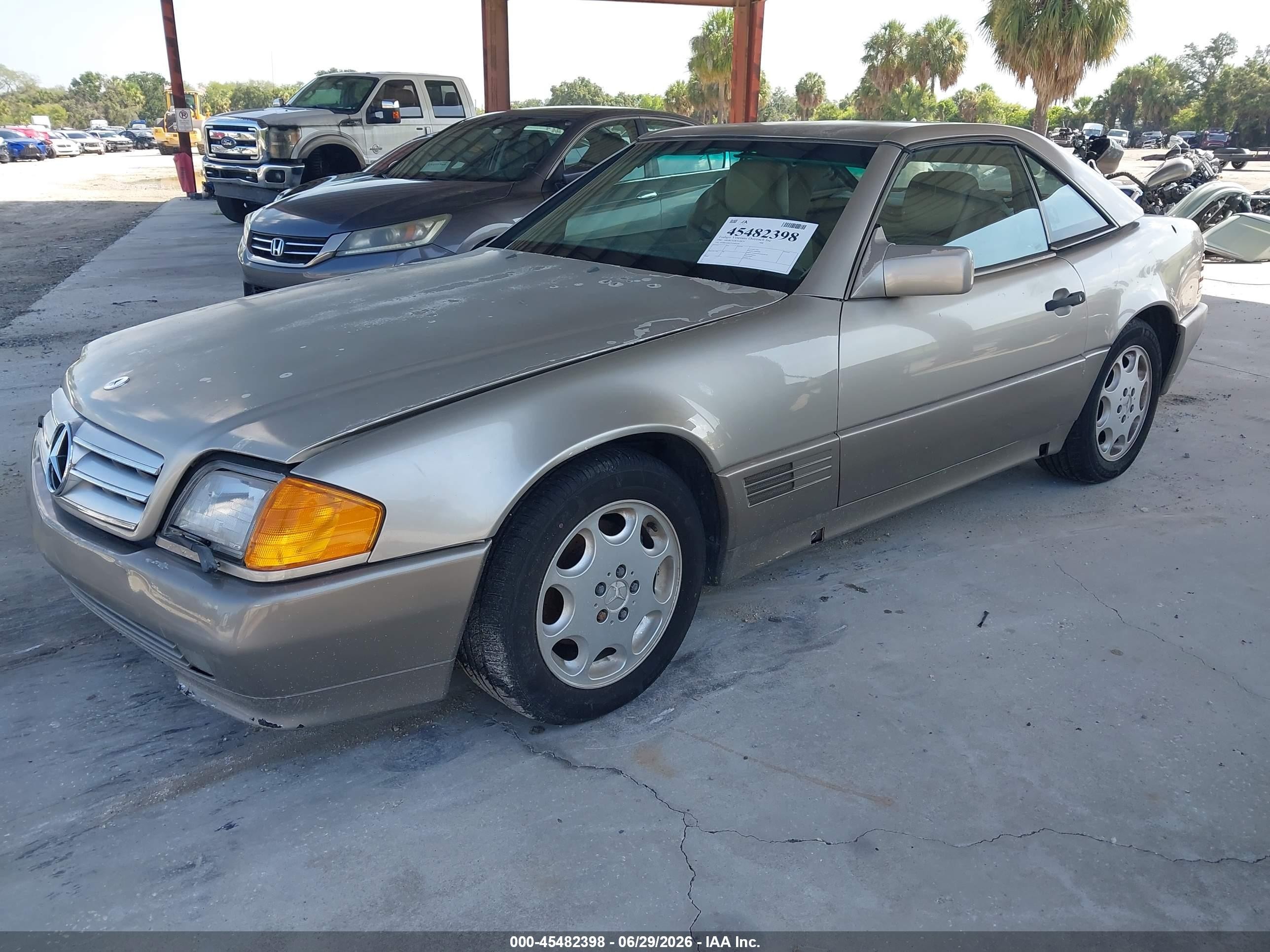 1992 Mercedes-benz 500 Sl Серый vin: WDBFA66E5NF049520