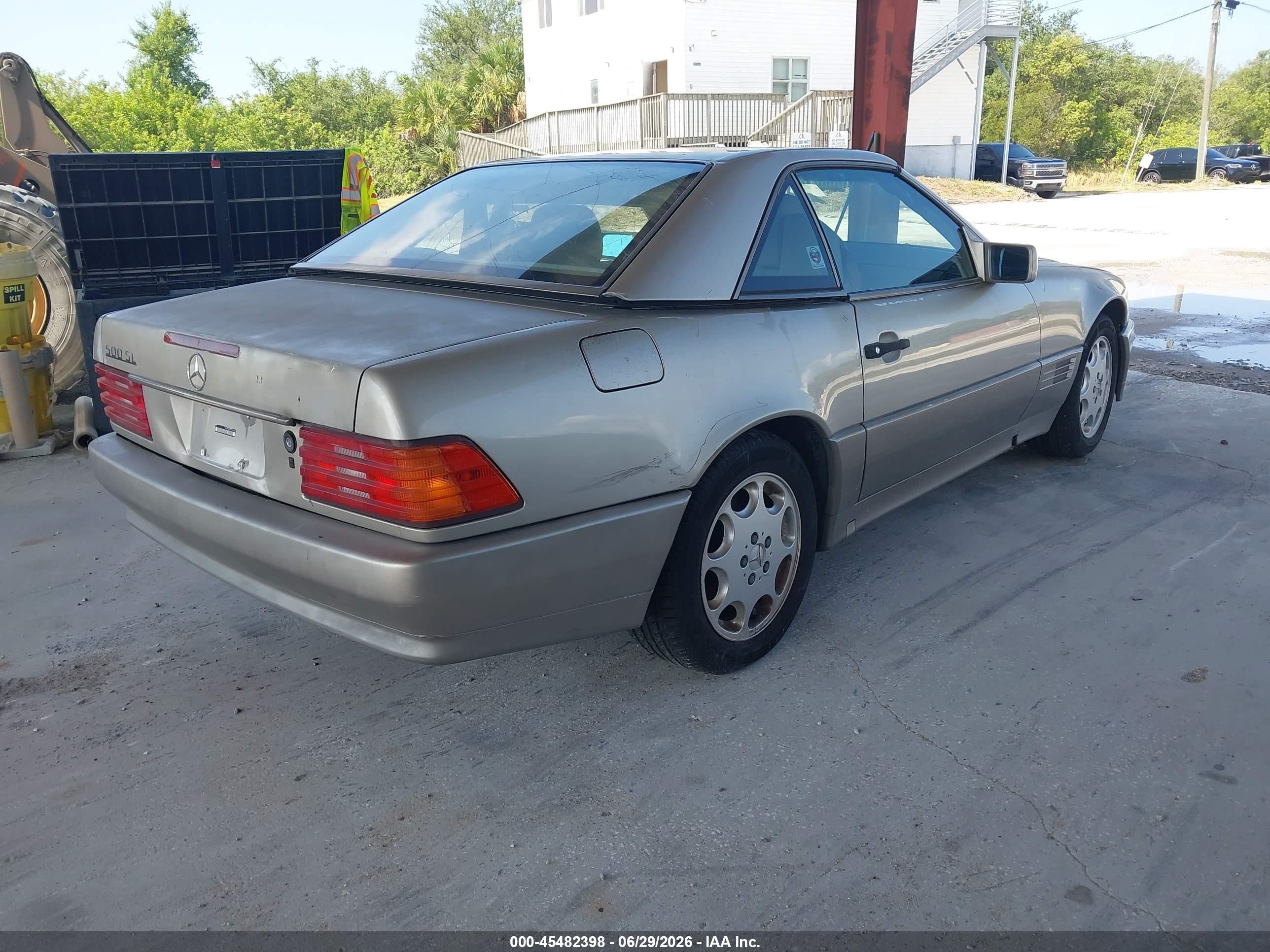 1992 Mercedes-benz 500 Sl Серый vin: WDBFA66E5NF049520