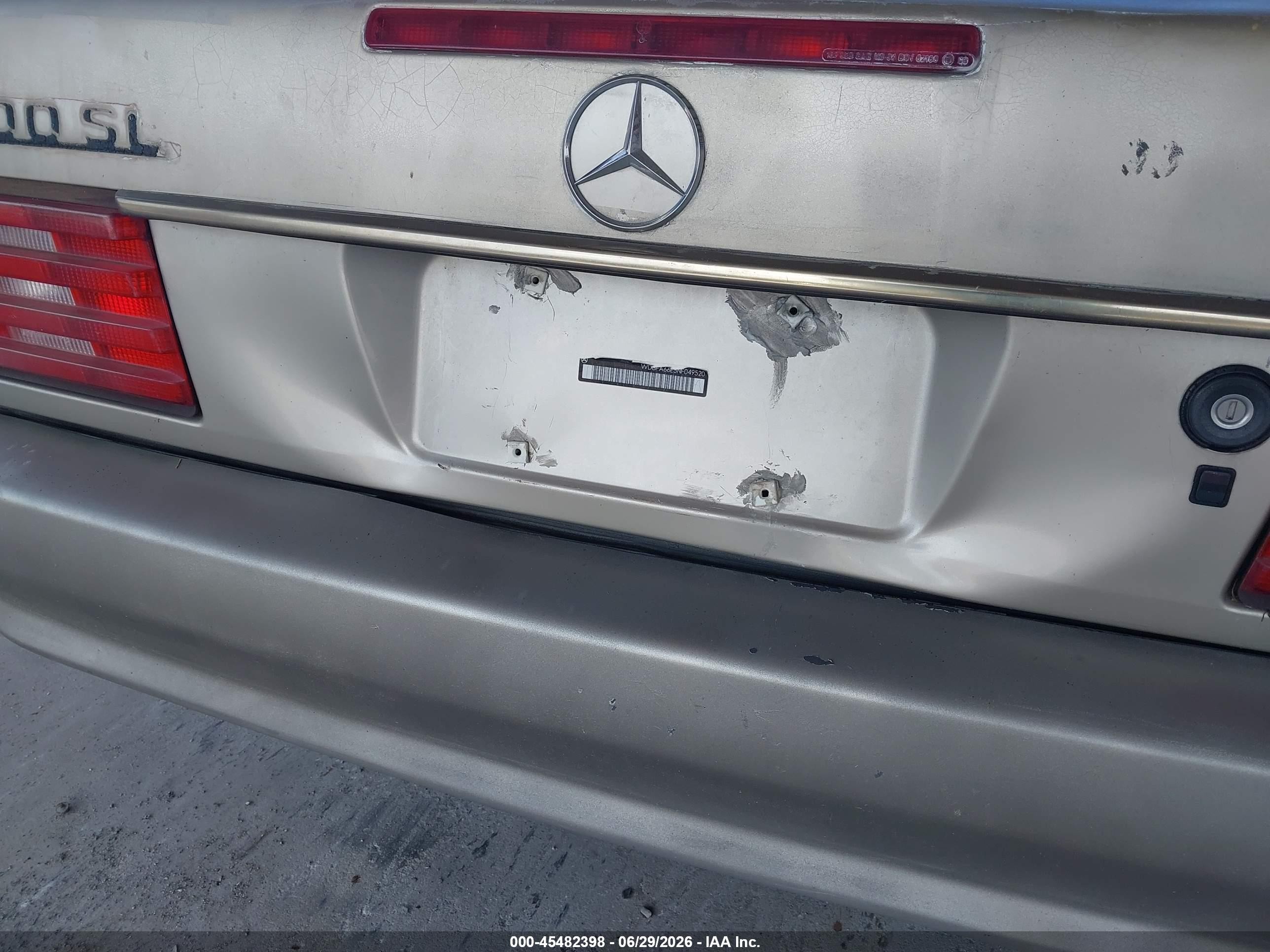 1992 Mercedes-benz 500 Sl Серый vin: WDBFA66E5NF049520