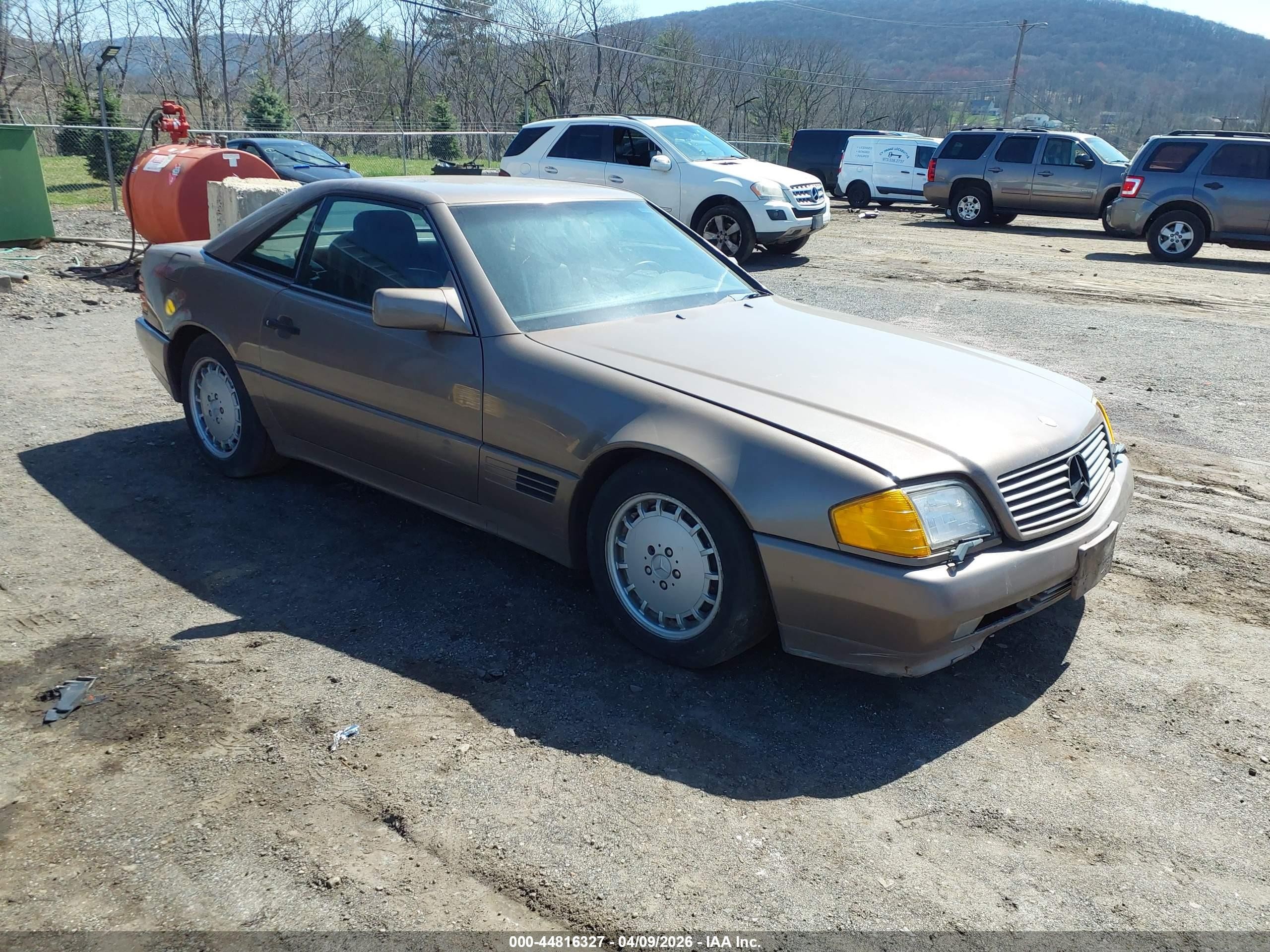 1990 Mercedes-benz 500 Sl Коричневый vin: WDBFA66E6LF009721