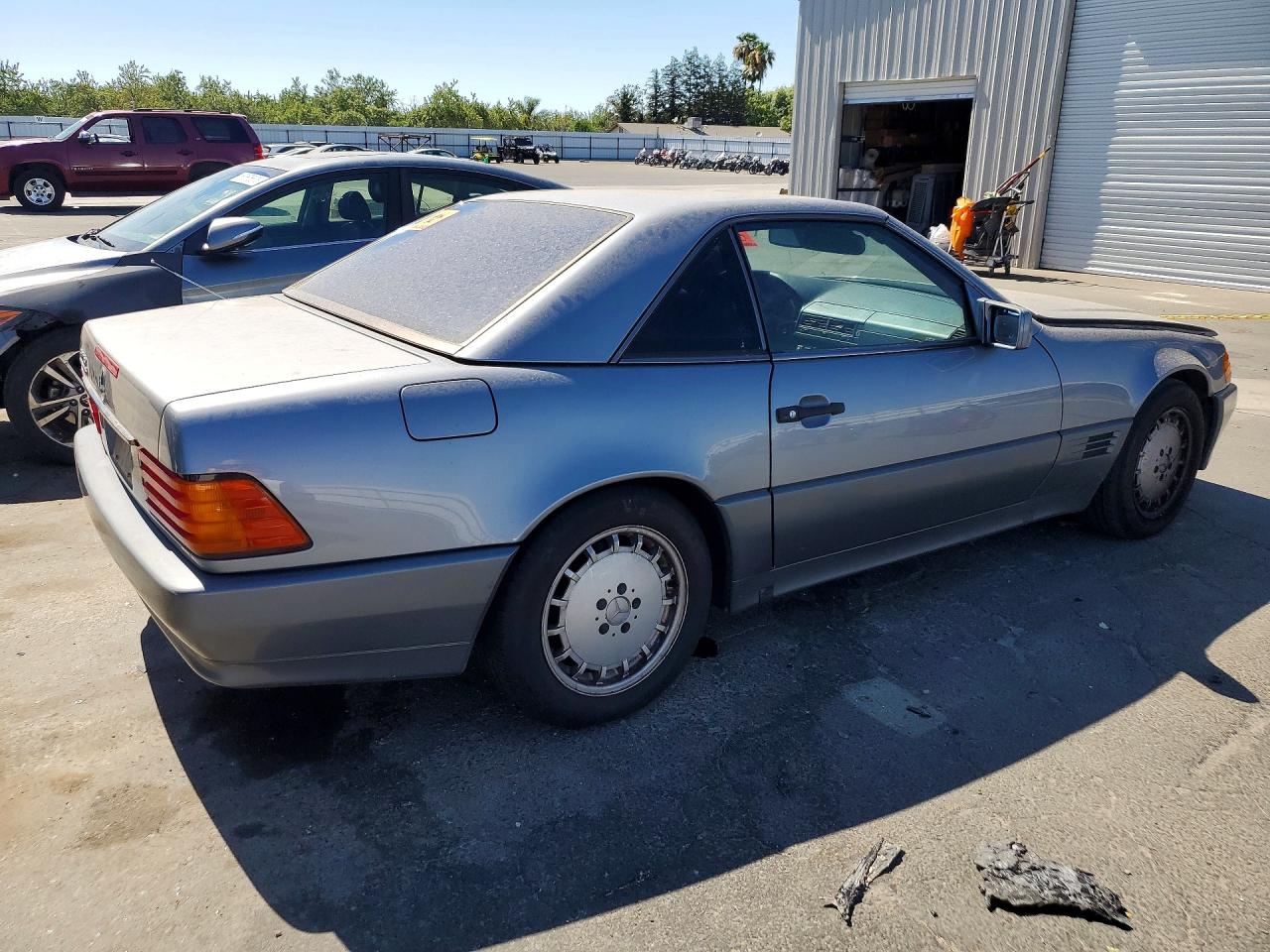 1990 Mercedes-benz 500 Sl Silver vin: WDBFA66E7LF011557
