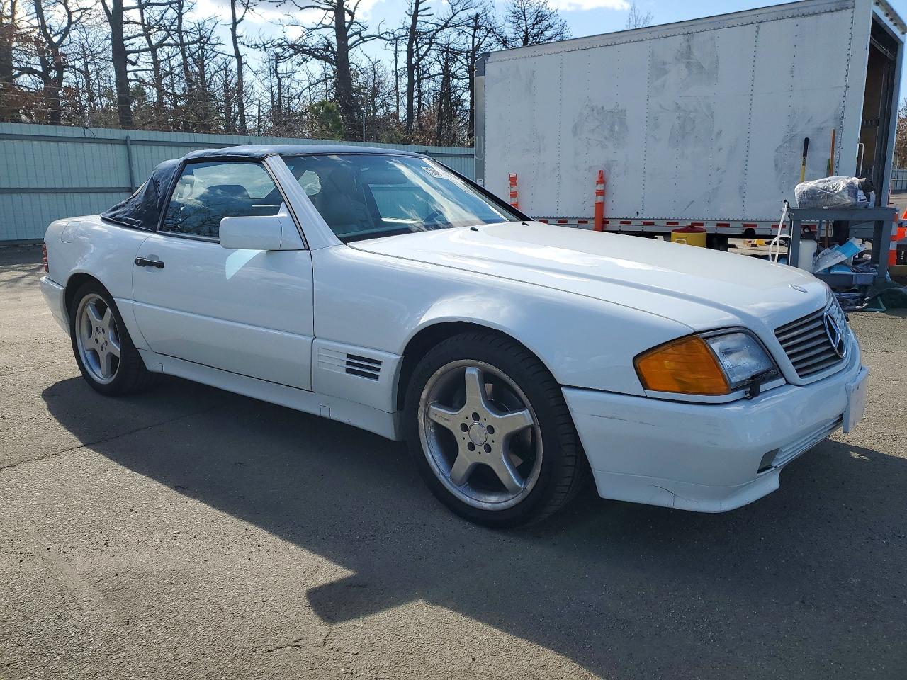 1993 Mercedes-benz 500 Sl White vin: WDBFA67E3PF072375