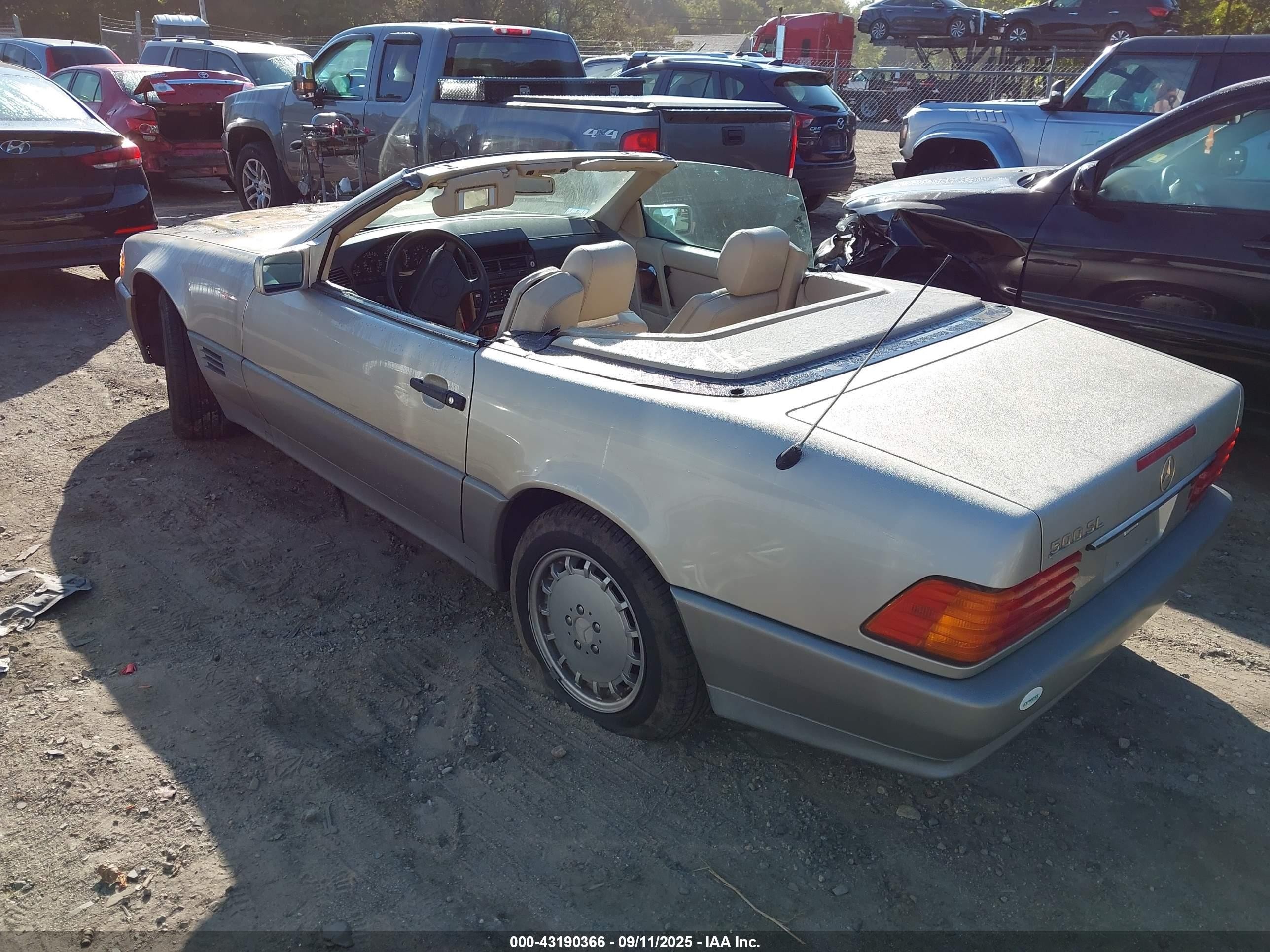1993 Mercedes-benz 500 Sl Золотой vin: WDBFA67E5PF072510