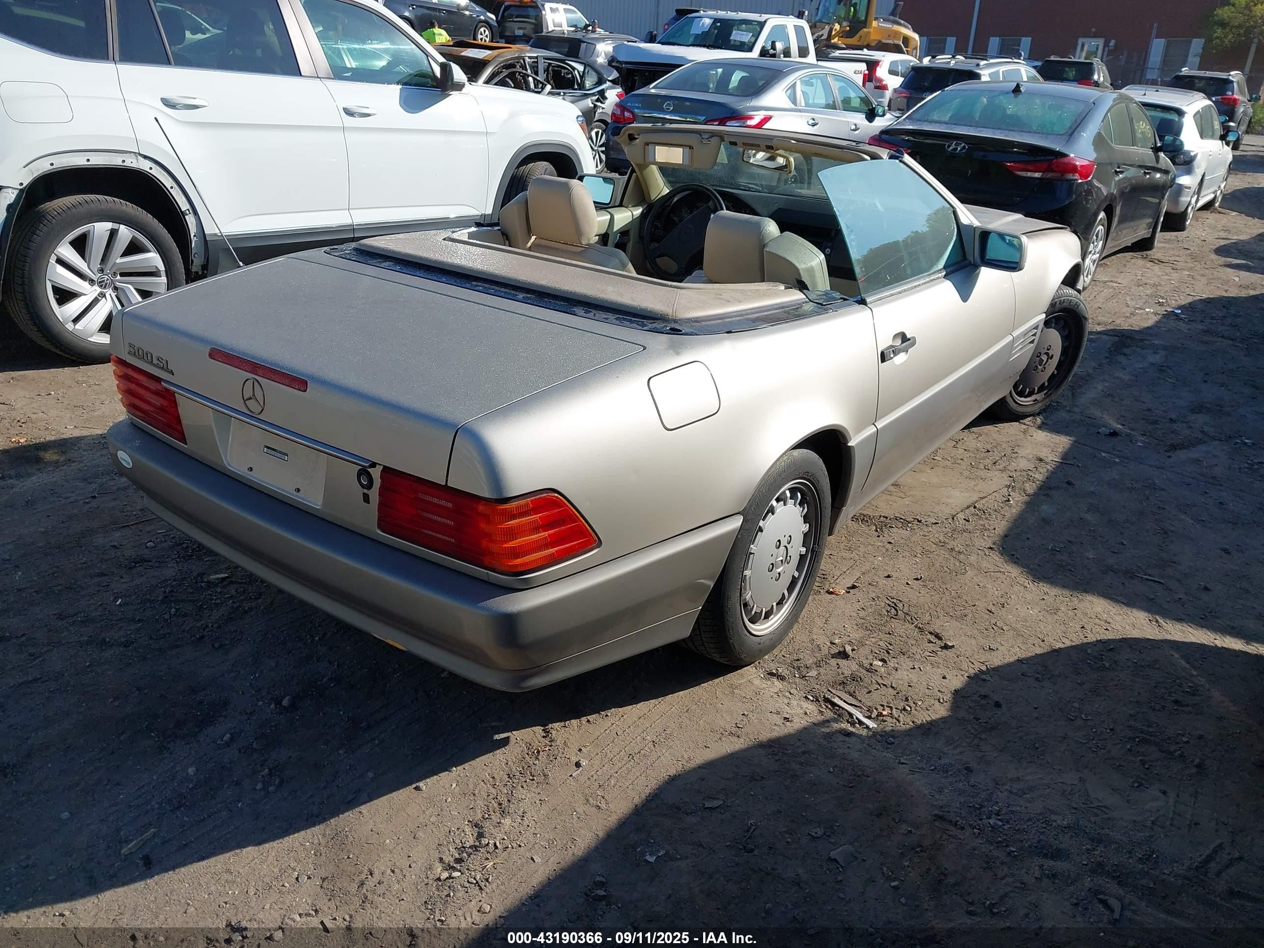 1993 Mercedes-benz 500 Sl Золотой vin: WDBFA67E5PF072510