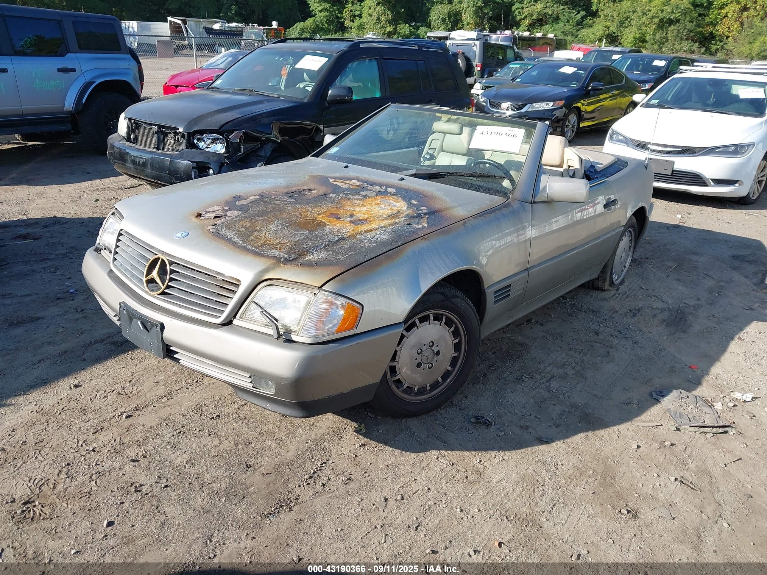 1993 Mercedes-benz 500 Sl Золотой vin: WDBFA67E5PF072510