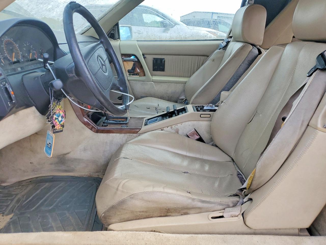 1994 Mercedes-benz Sl 500 Beige vin: WDBFA67E6RF097077