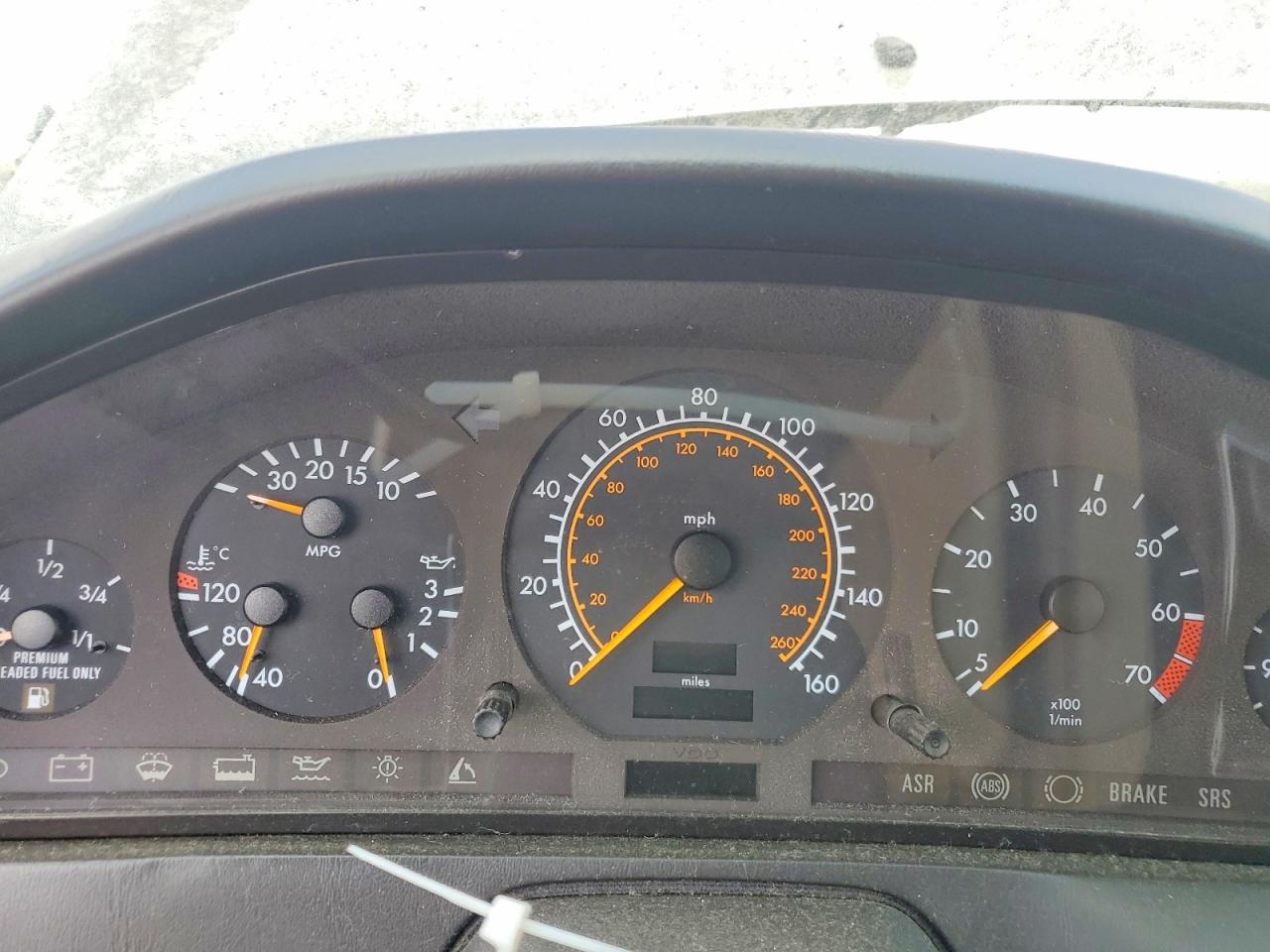 1994 Mercedes-benz Sl 500 Beige vin: WDBFA67E6RF097077