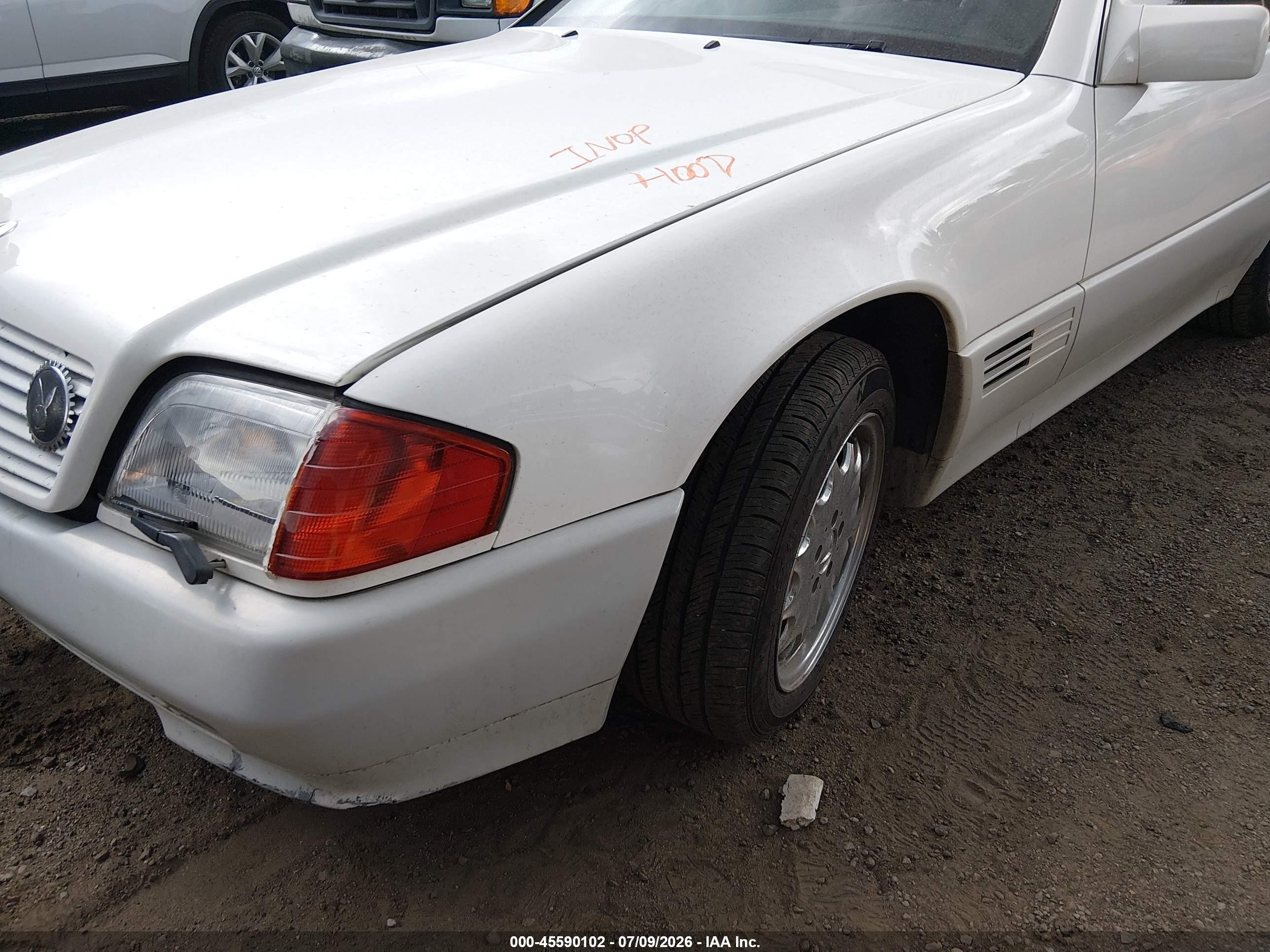 1995 Mercedes-benz Sl 500 White vin: WDBFA67E8SF112071