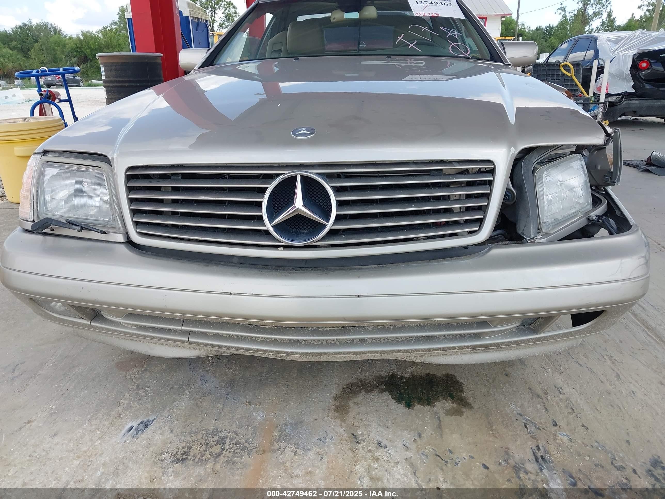 1997 Mercedes-benz Sl 500   Champagne vin: WDBFA67F4VF144156
