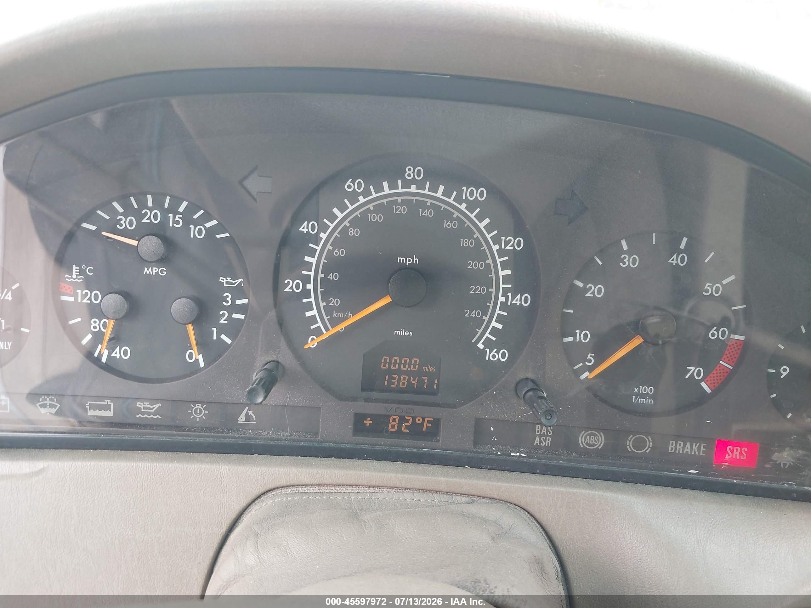 1998 Mercedes-benz Sl 500   White vin: WDBFA67F4WF161959