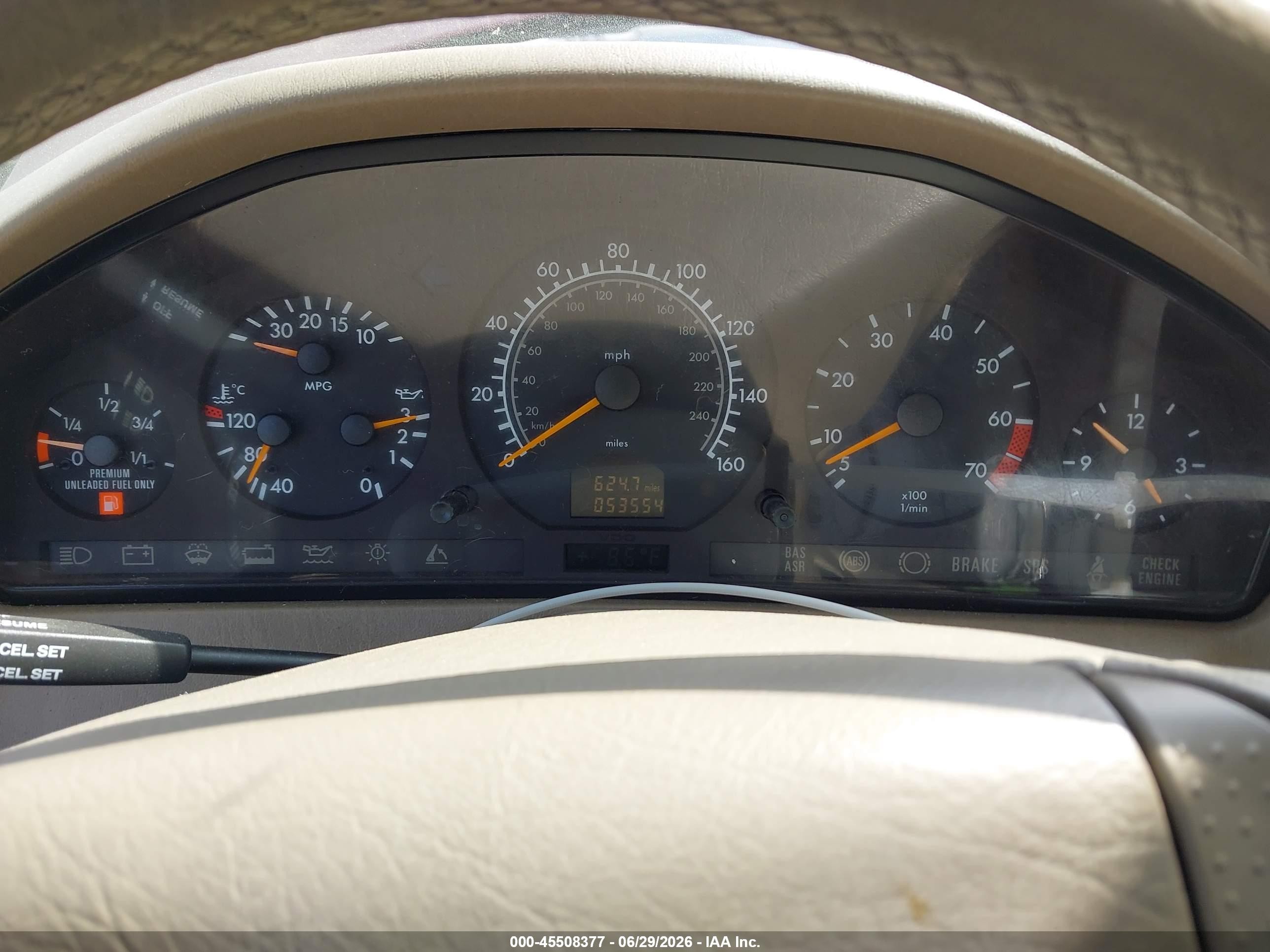 1998 Mercedes-benz Sl 500 Burgundy vin: WDBFA67F4WF162478