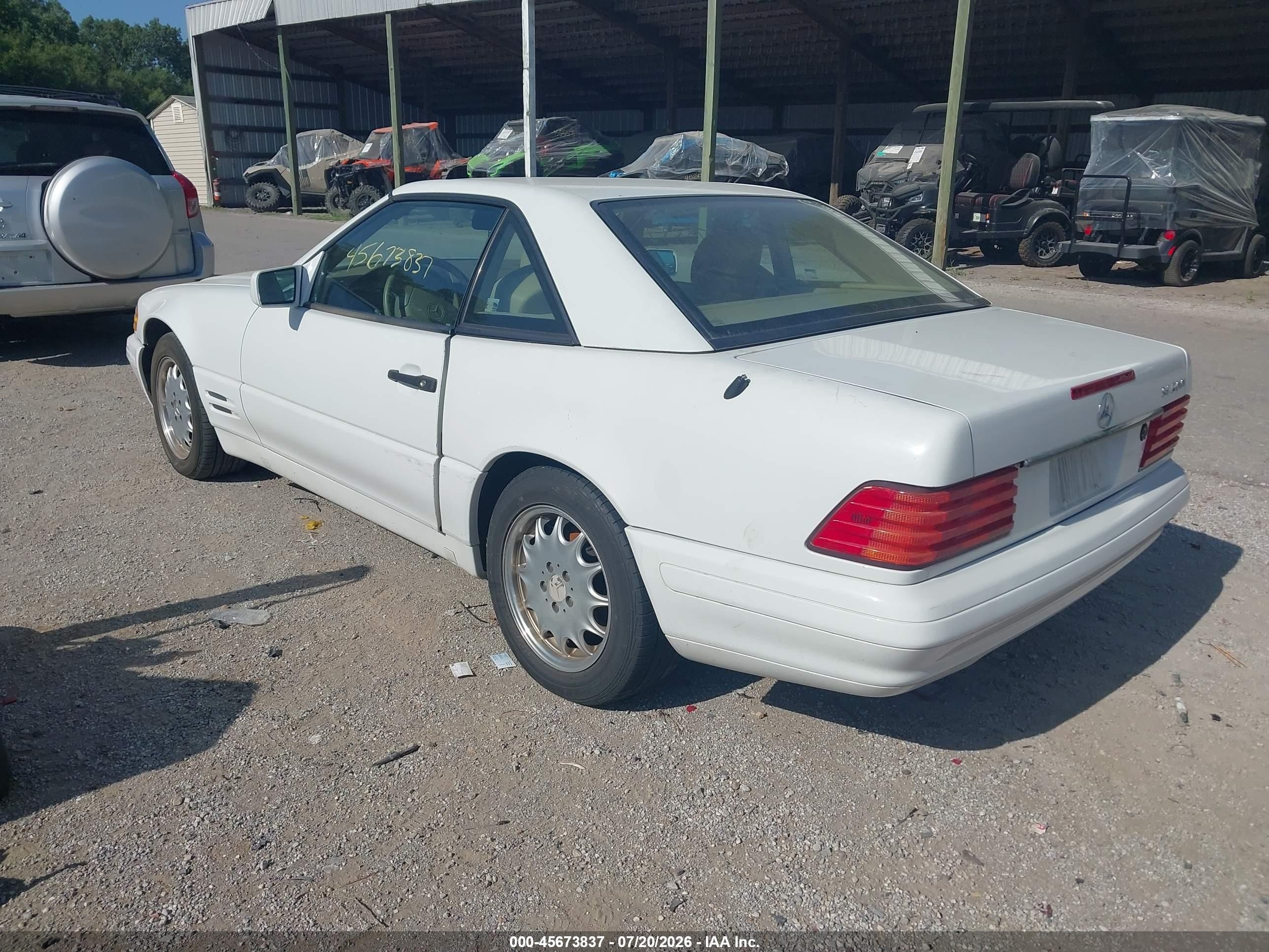 1998 Mercedes-benz Sl 500   White vin: WDBFA67F4WF165087