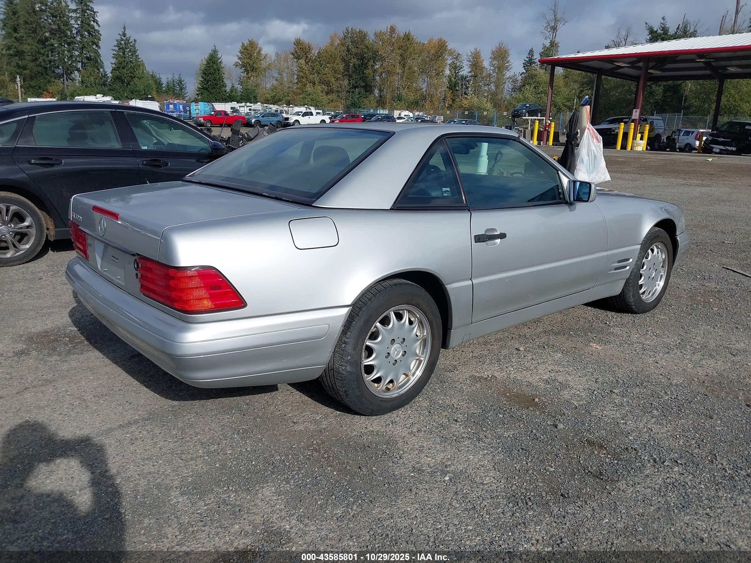 1997 Mercedes-benz Sl 500   Silver vin: WDBFA67F5VF148703