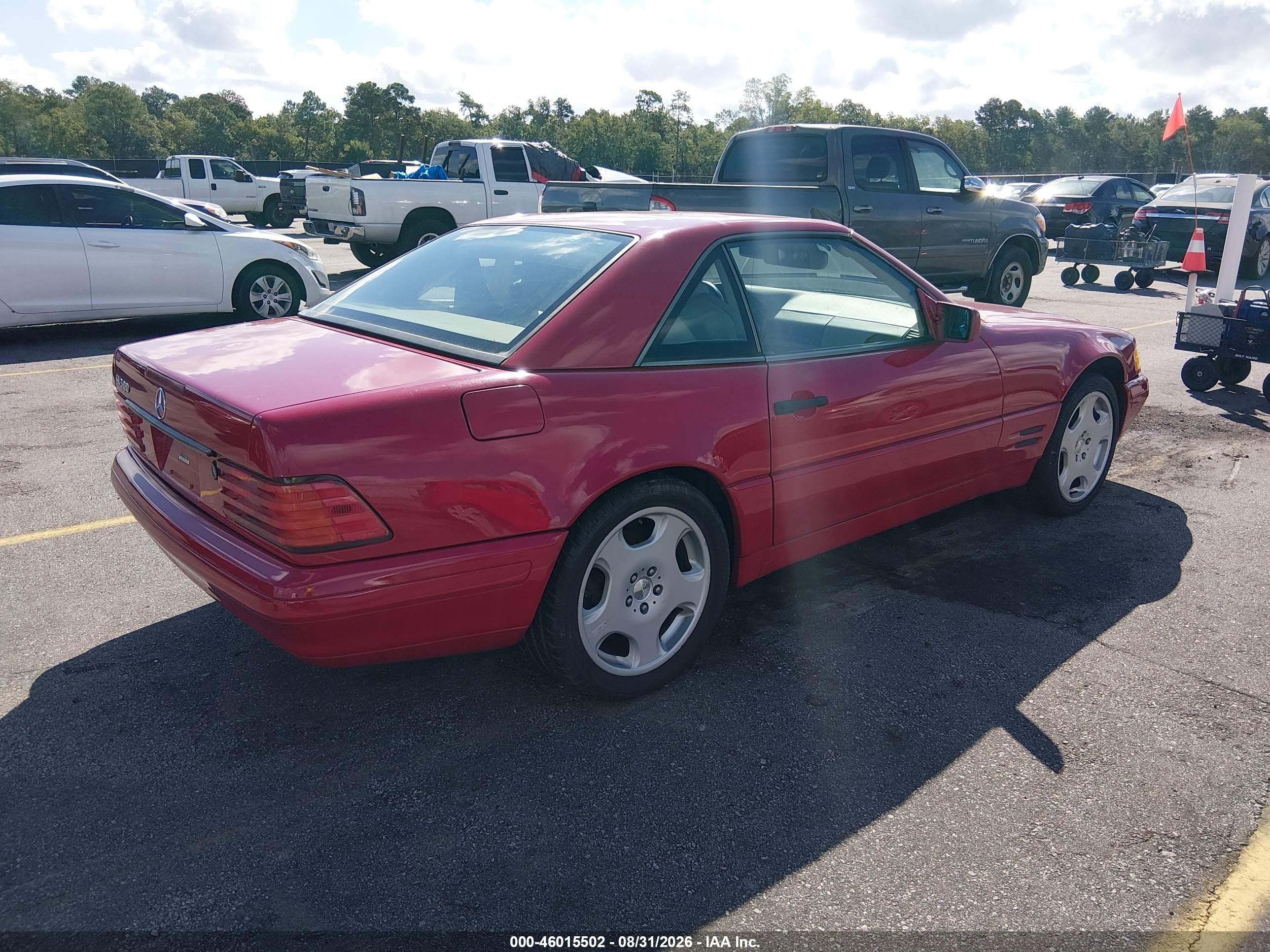 1998 Mercedes-benz Sl 500   Red vin: WDBFA67F5WF157340
