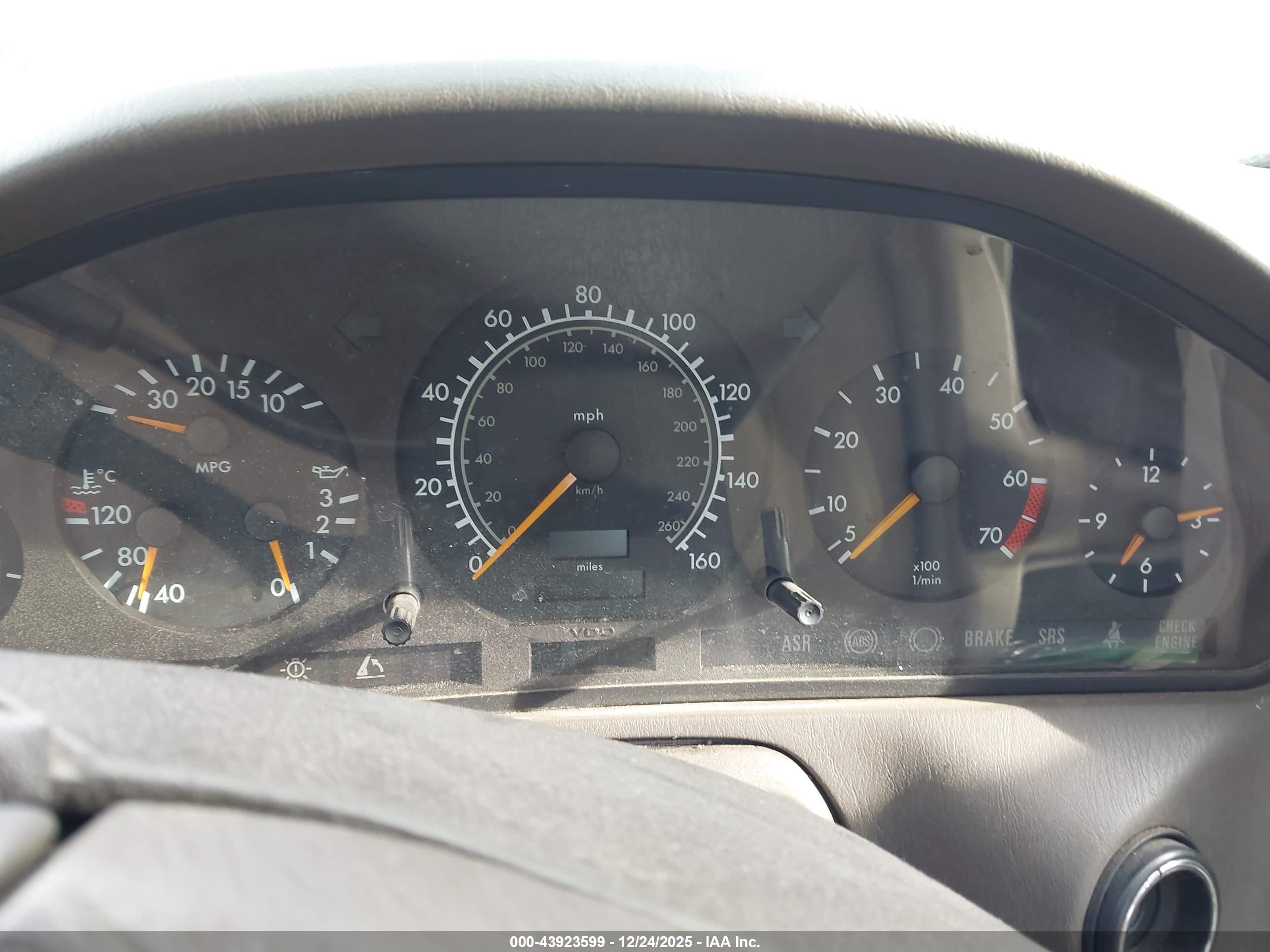 1997 Mercedes-benz Sl 500   Black vin: WDBFA67F6VF142974