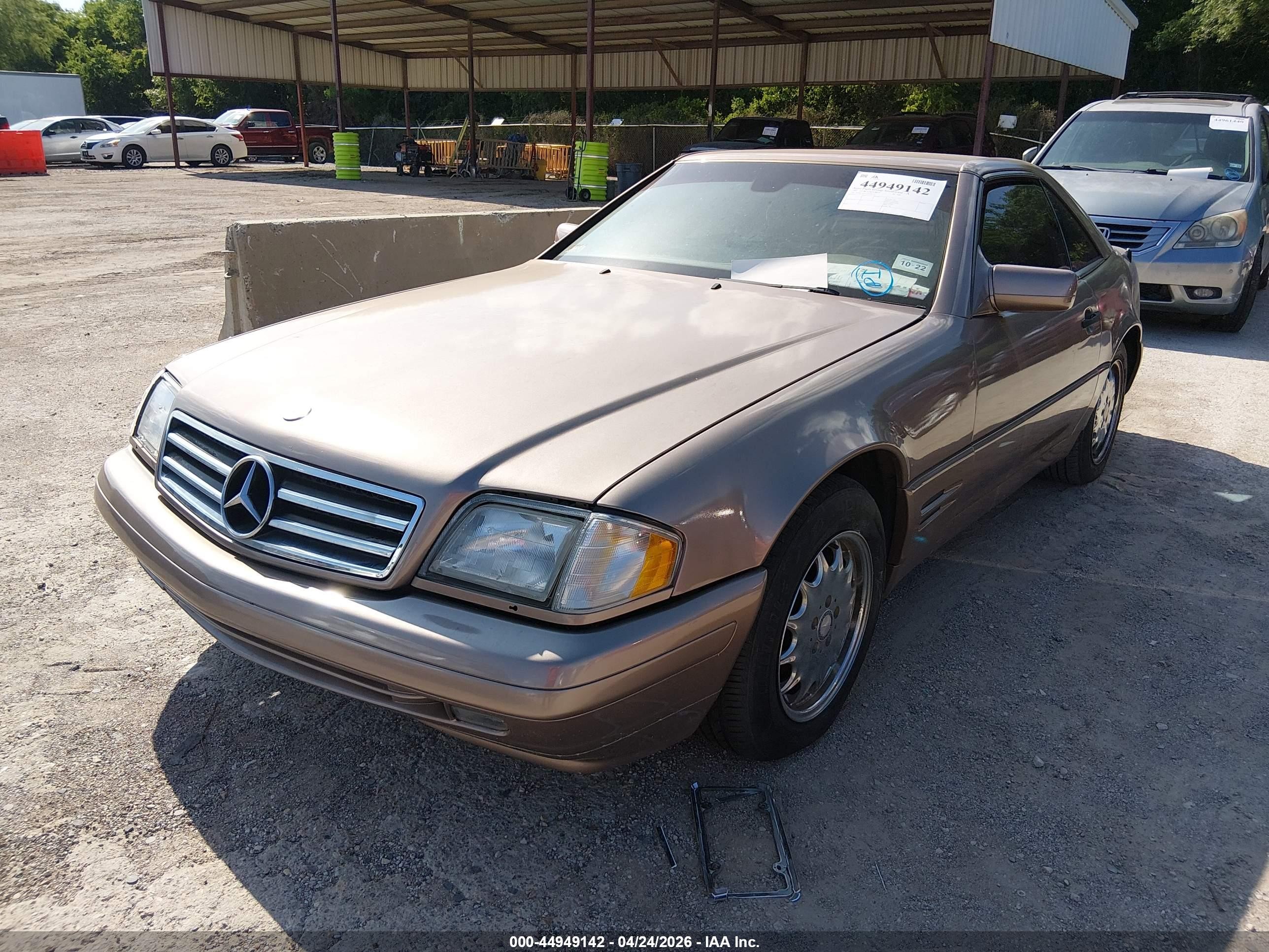 1997 Mercedes-benz Sl 500   Beige vin: WDBFA67F7VF142479